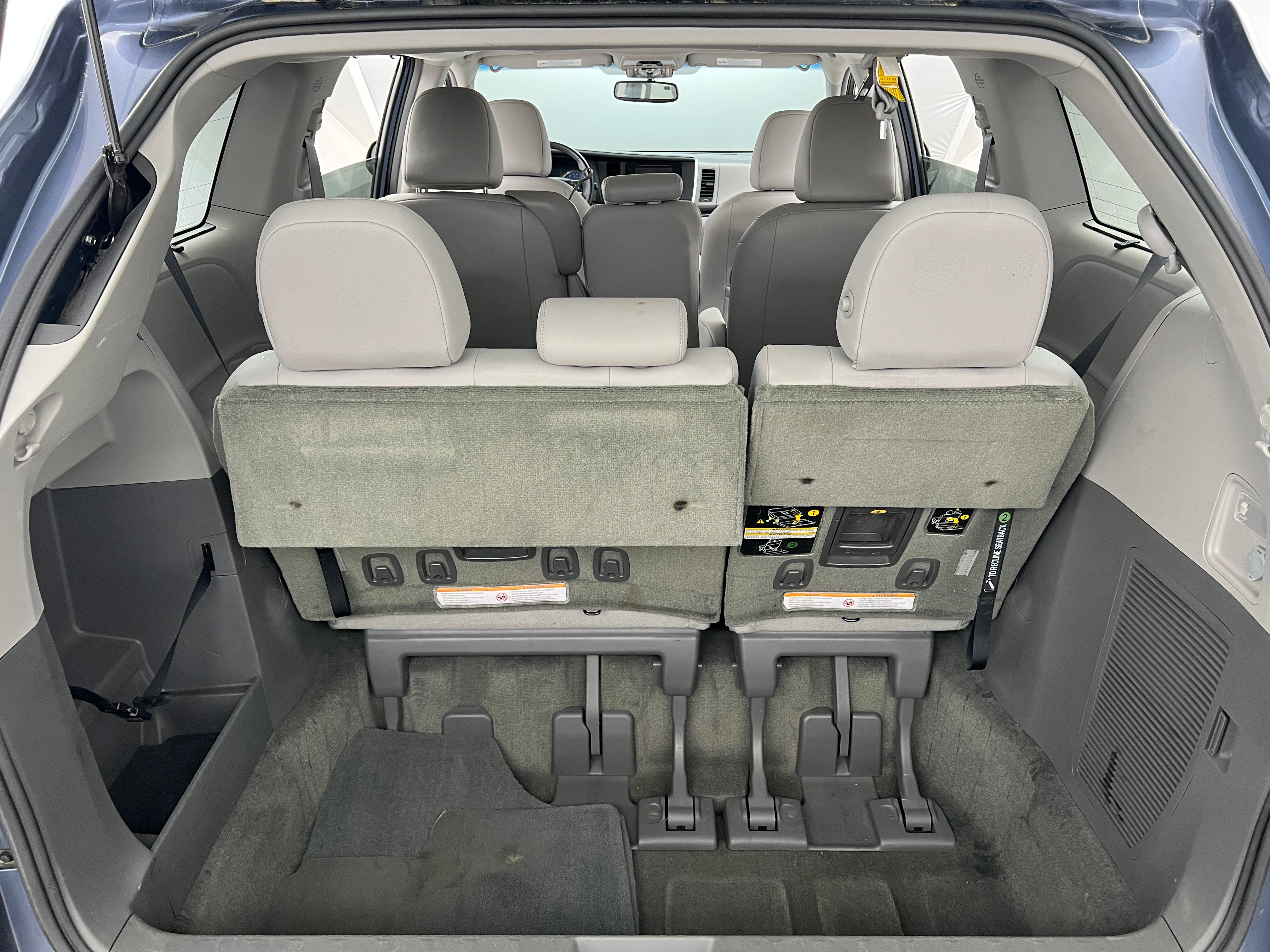2015 Toyota Sienna XLE 6