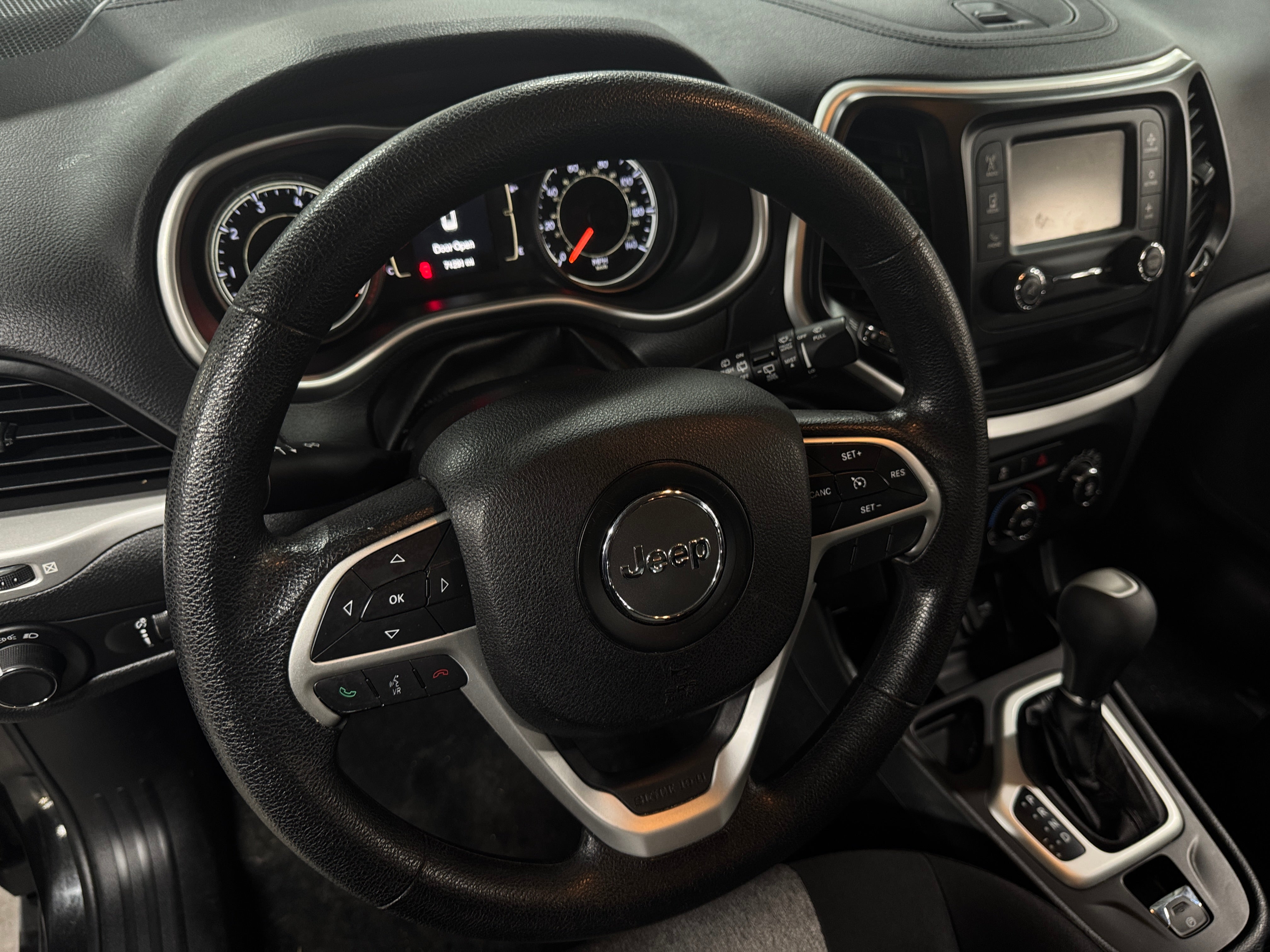 2014 Jeep Cherokee Sport 5
