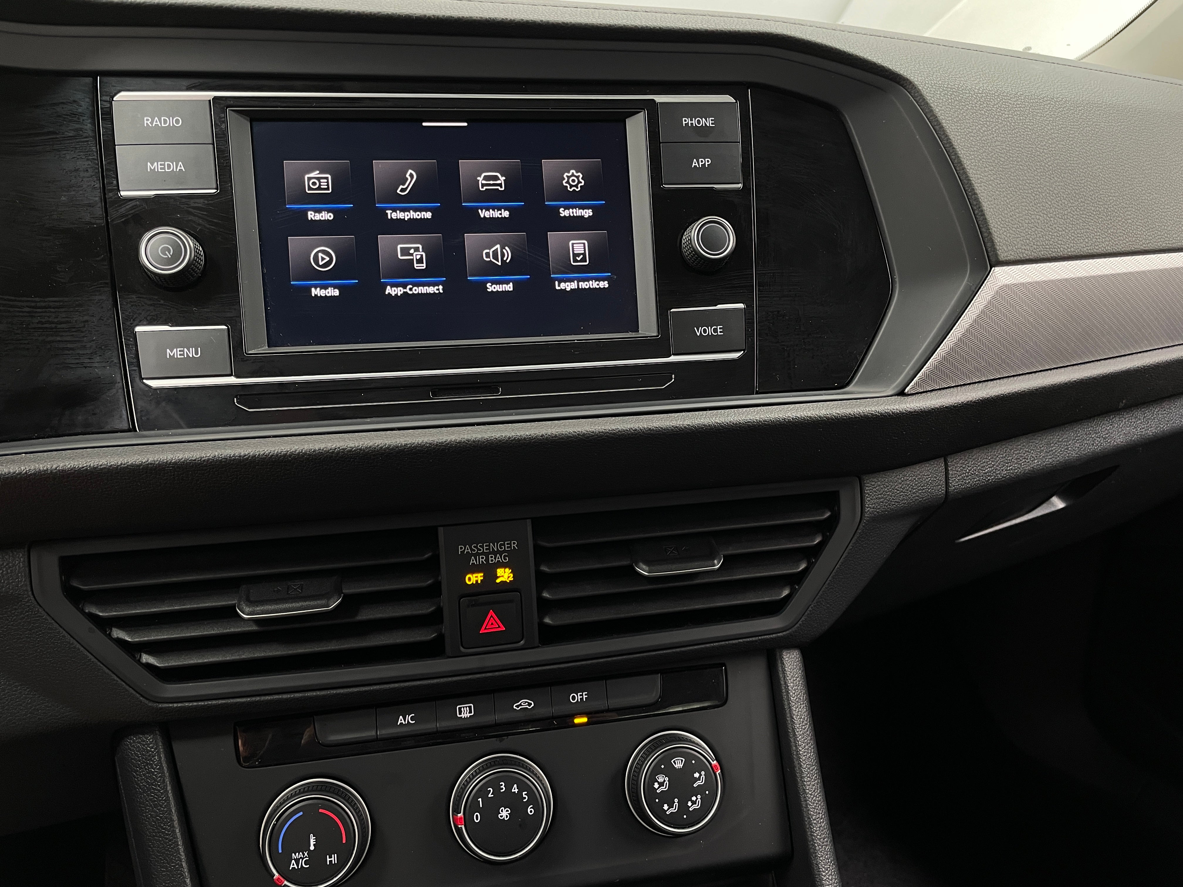 2024 Volkswagen Jetta S 4