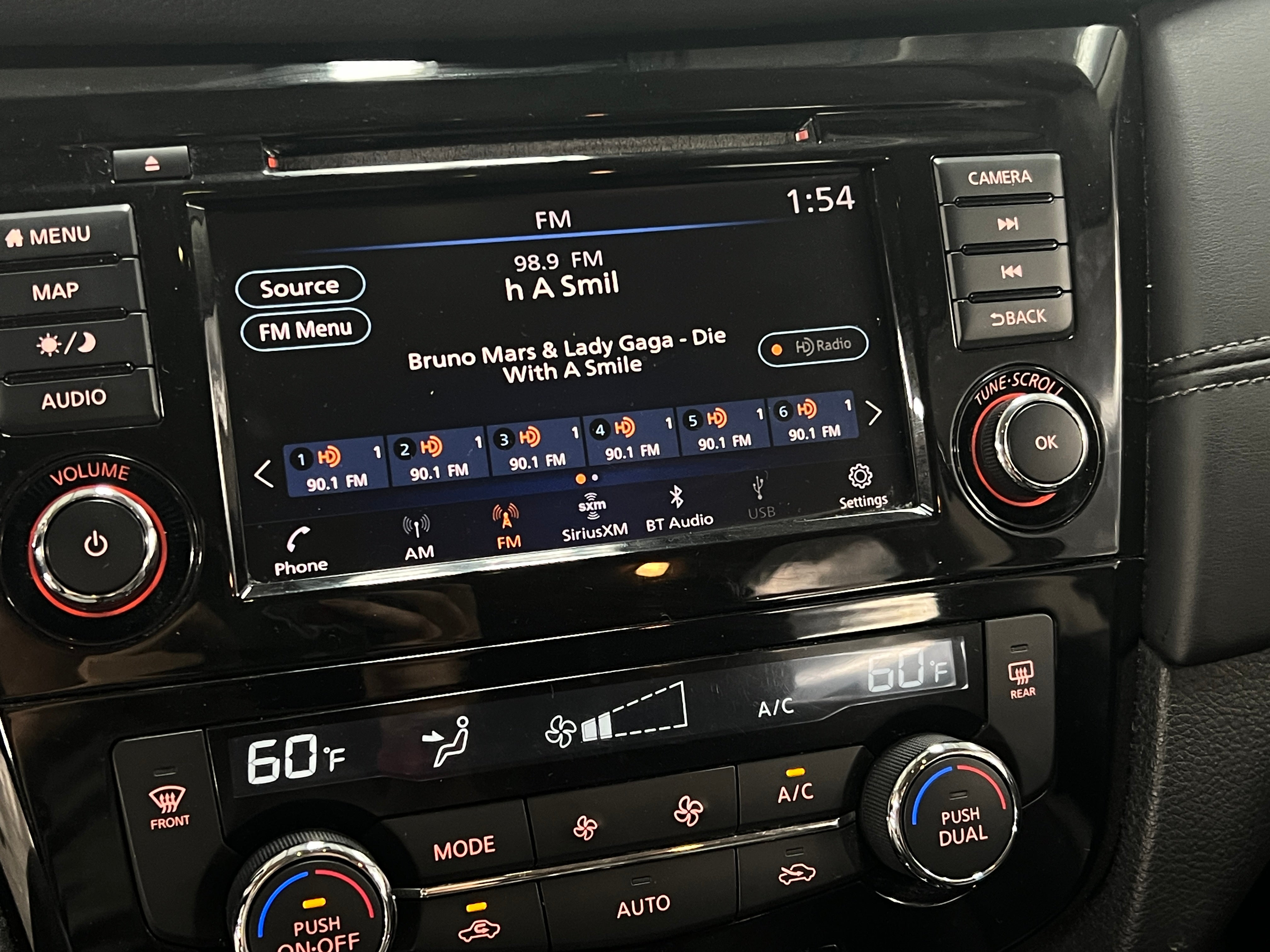 2018 Nissan Rogue SL 3