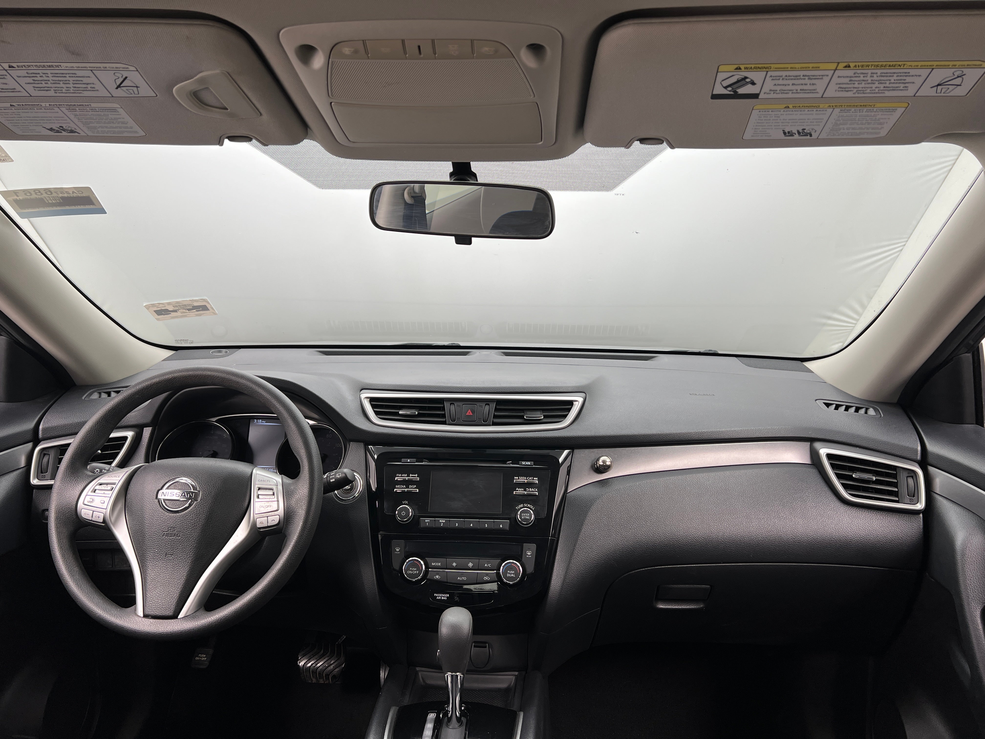 2016 Nissan Rogue SV 3
