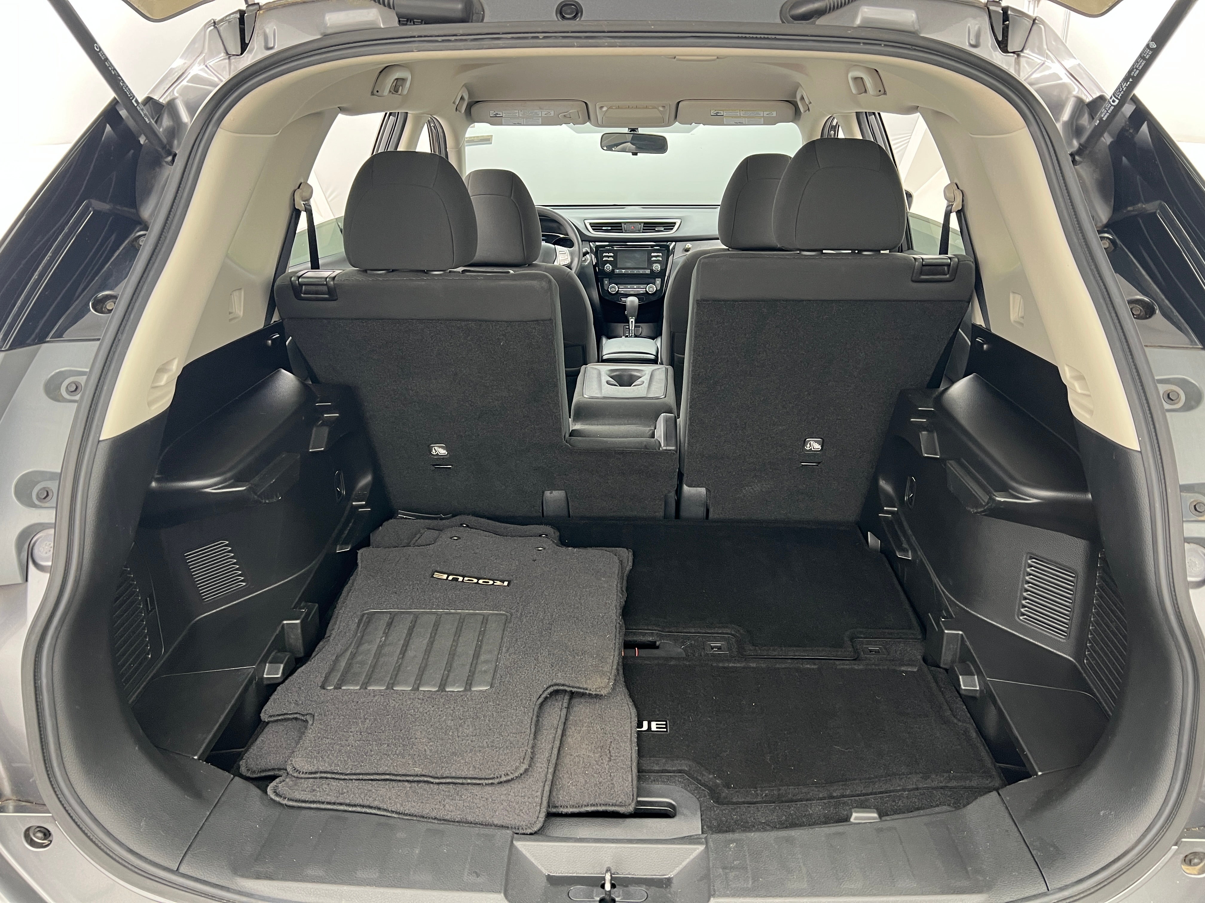 2016 Nissan Rogue SV 7