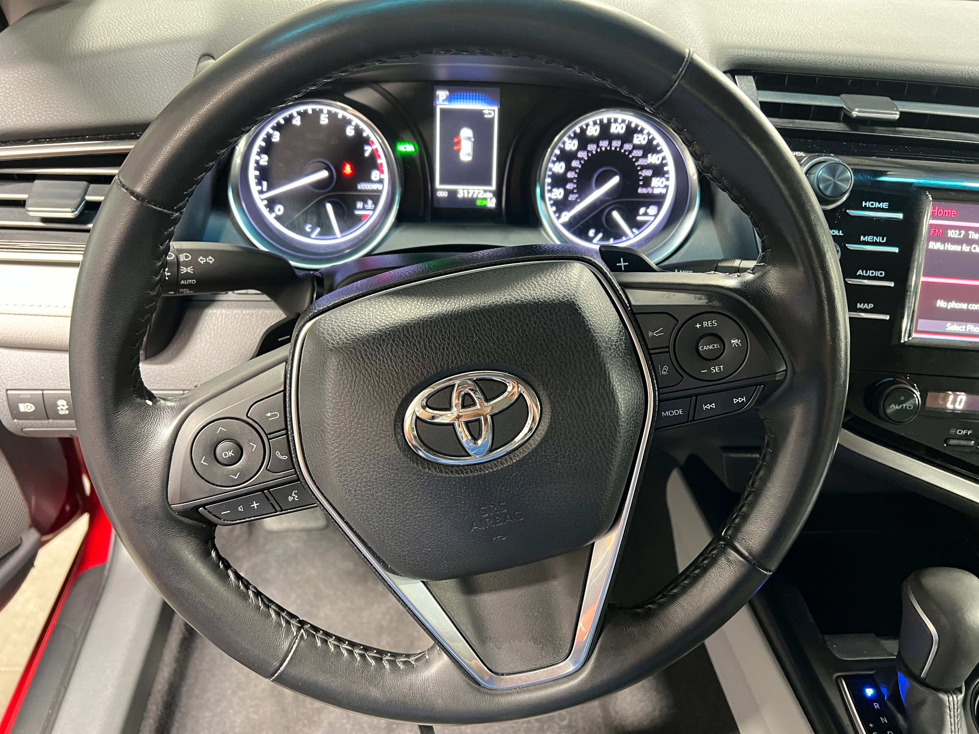2019 Toyota Camry SE 4
