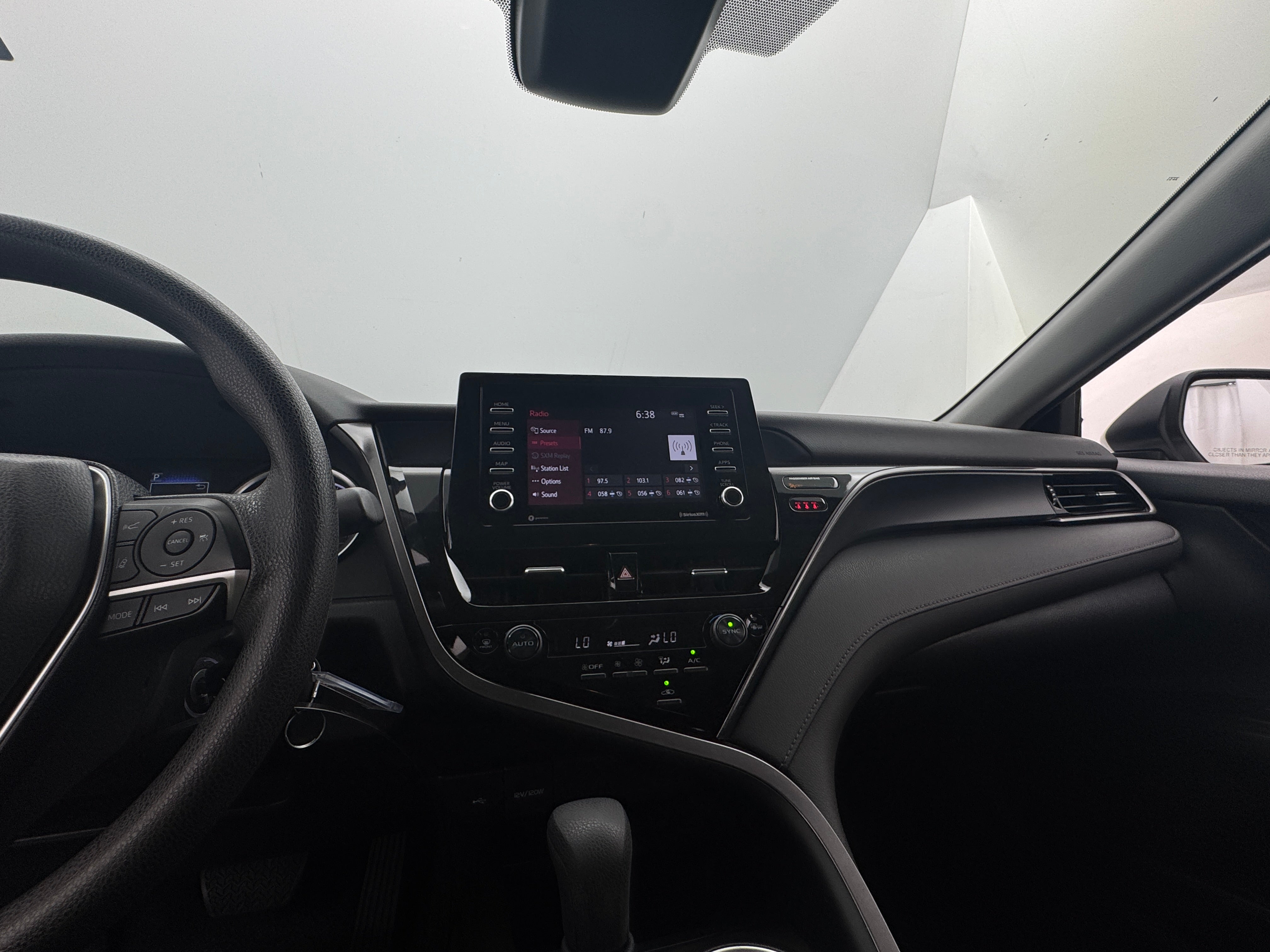 2023 Toyota Camry LE 4