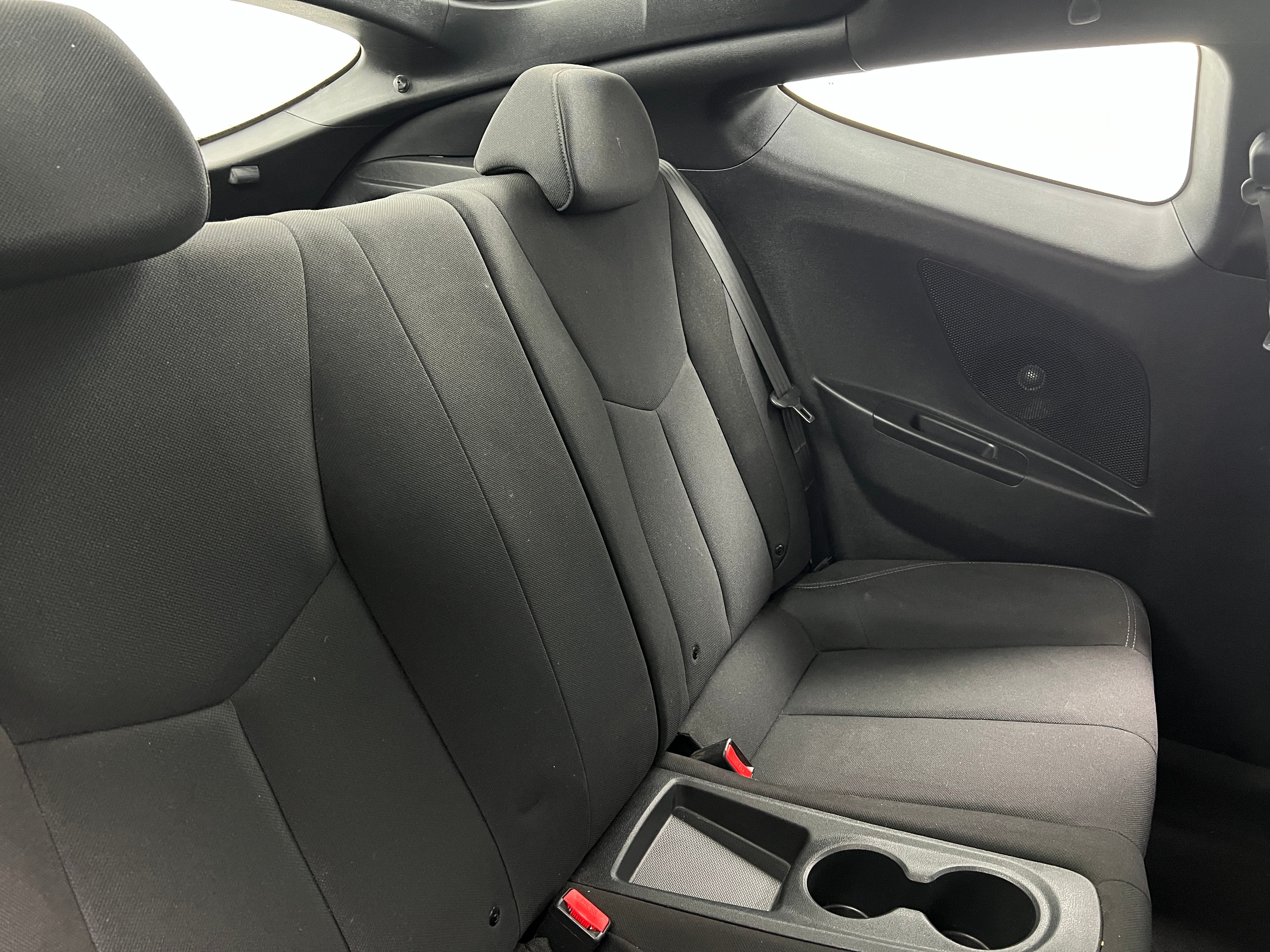 2017 Hyundai Veloster Value Edition 6