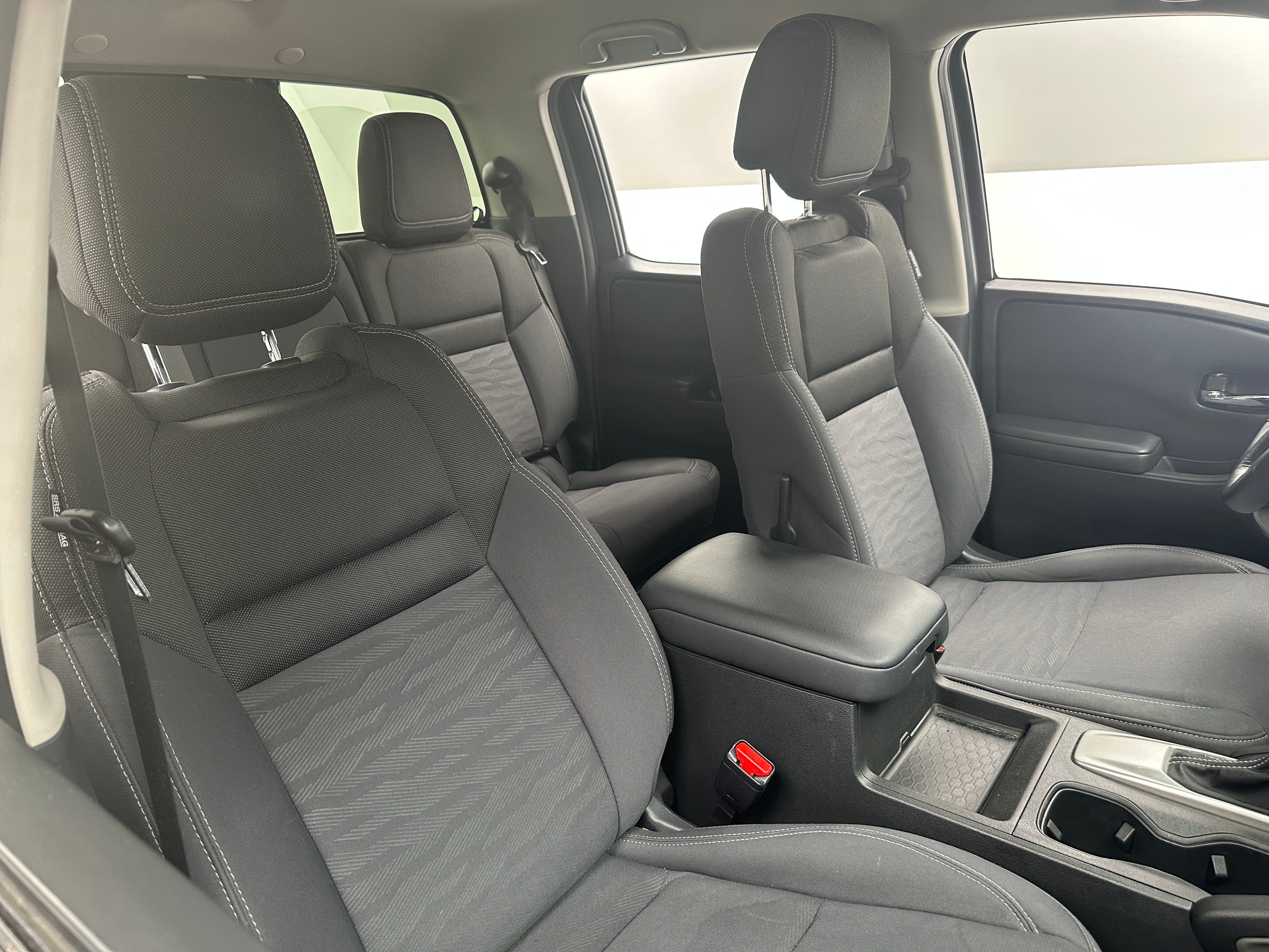 2023 Nissan Frontier SV 2