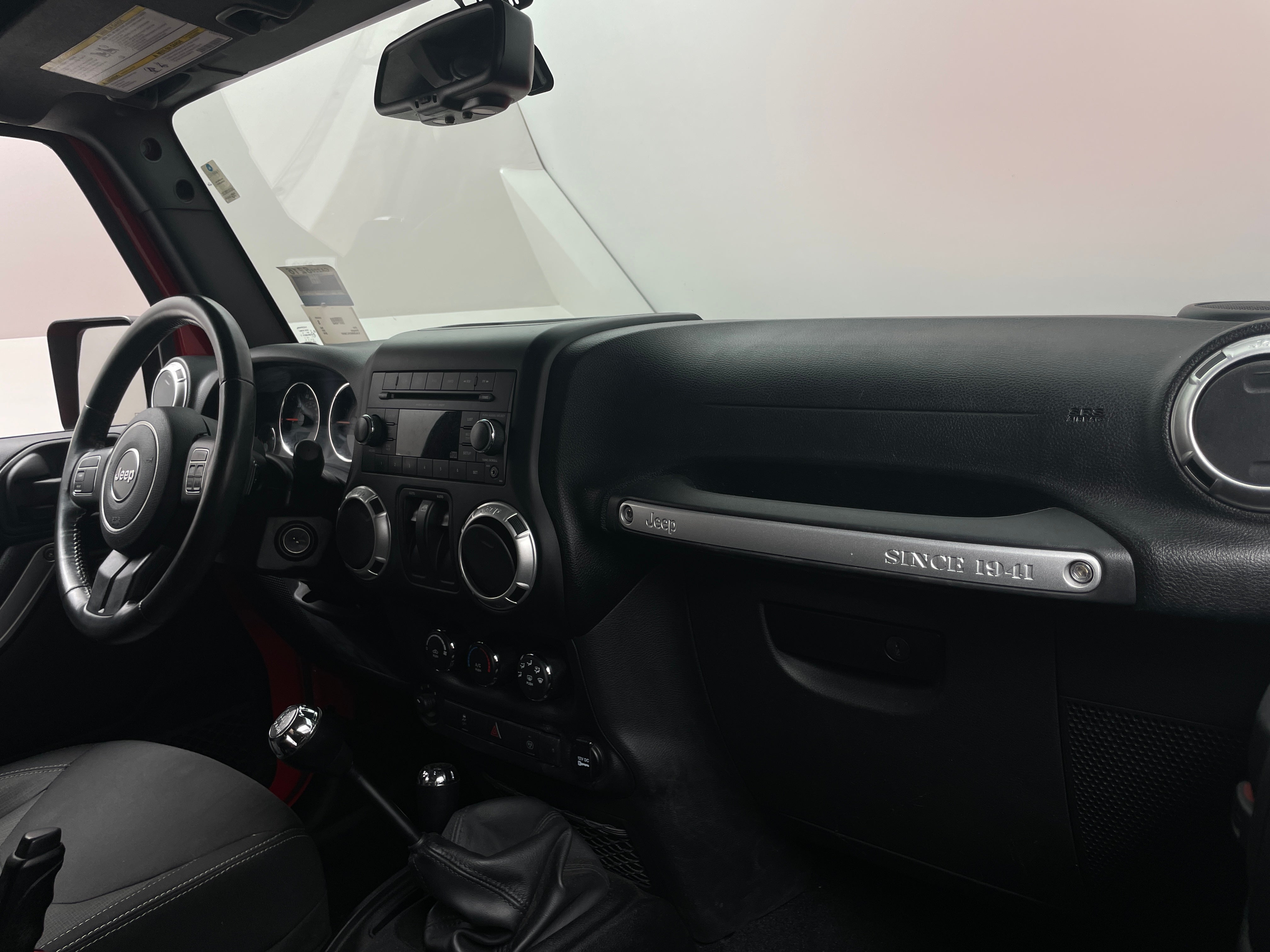 2015 Jeep Wrangler Sahara 3