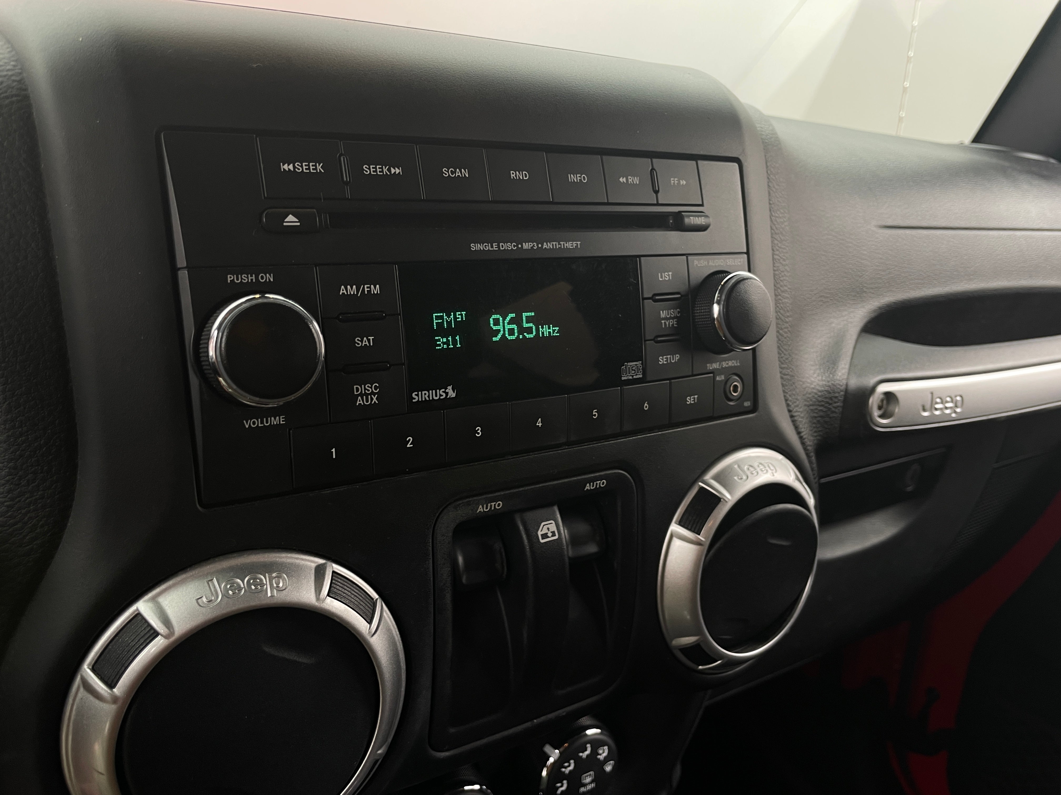 2015 Jeep Wrangler Sahara 4