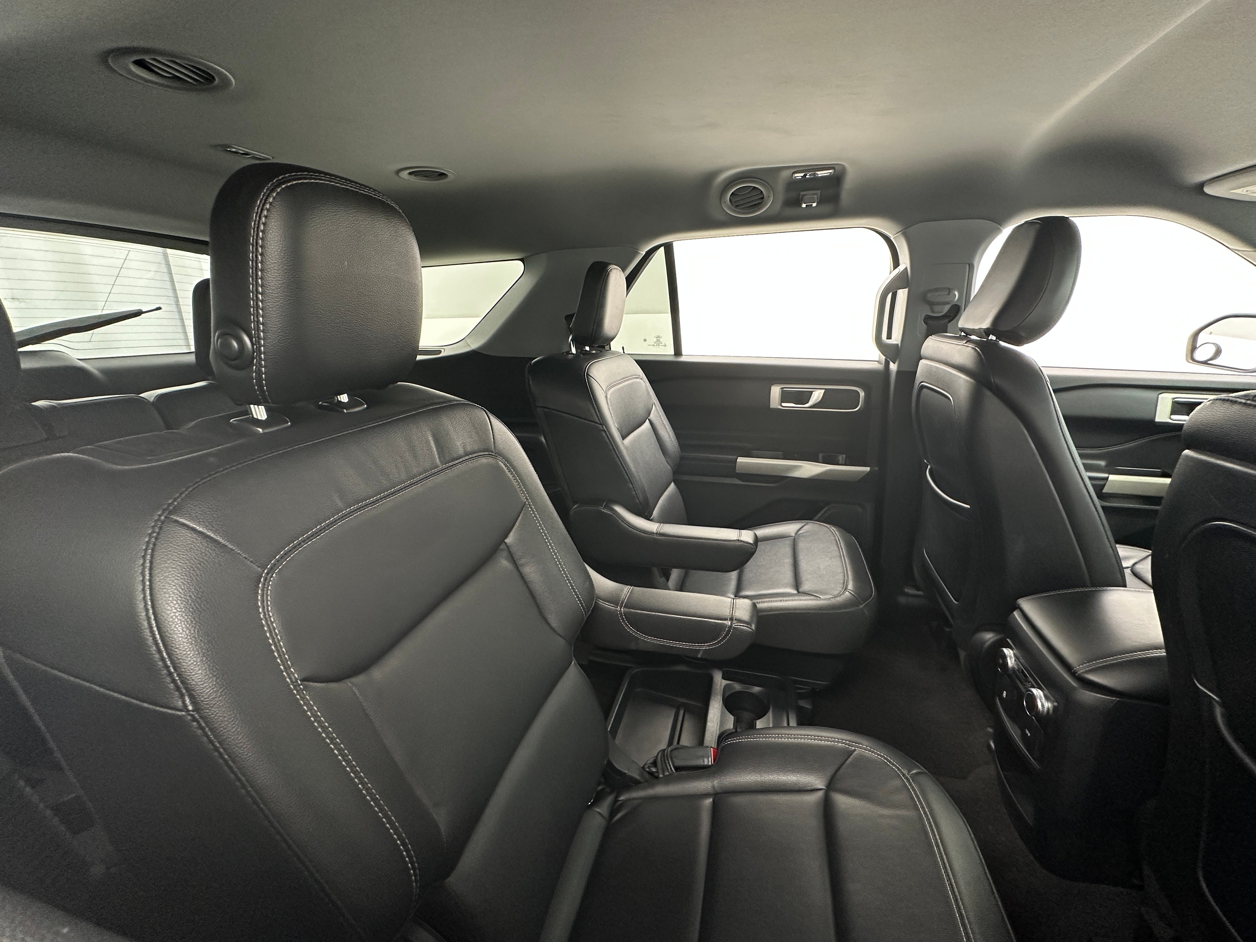2020 Ford Explorer XLT 6