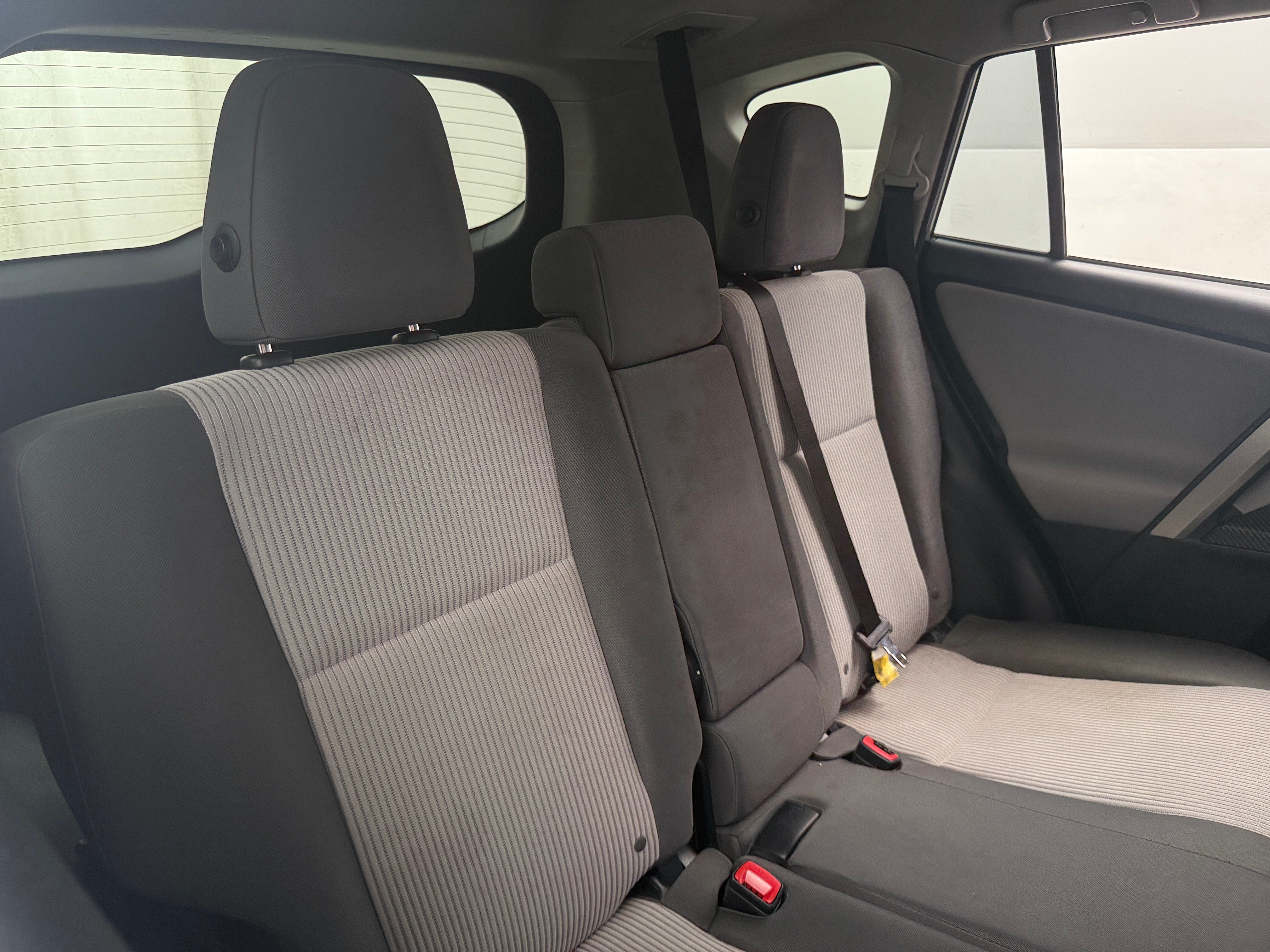 2014 Toyota RAV4 LE 6