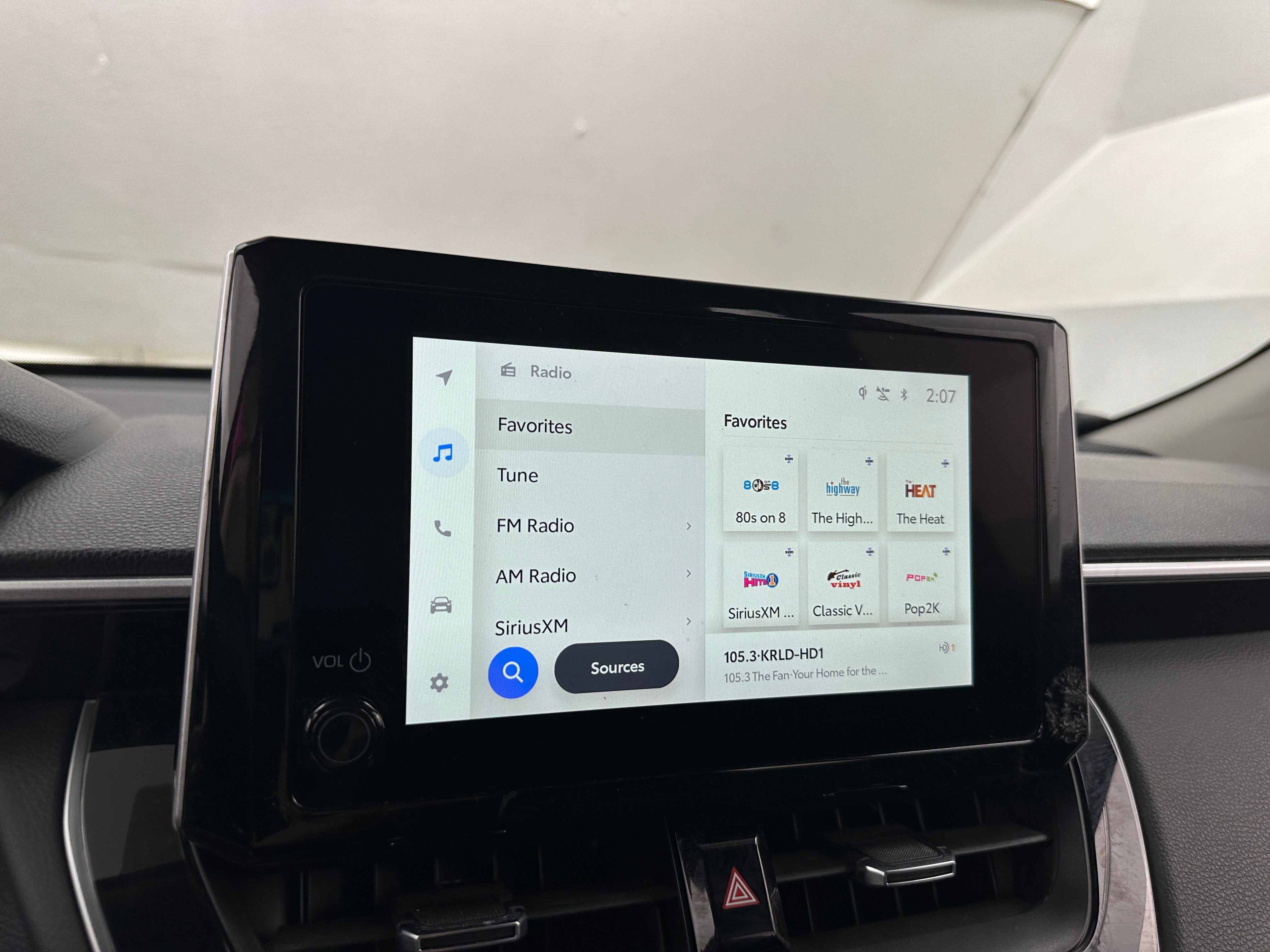 2024 Toyota Corolla Cross XLE 3
