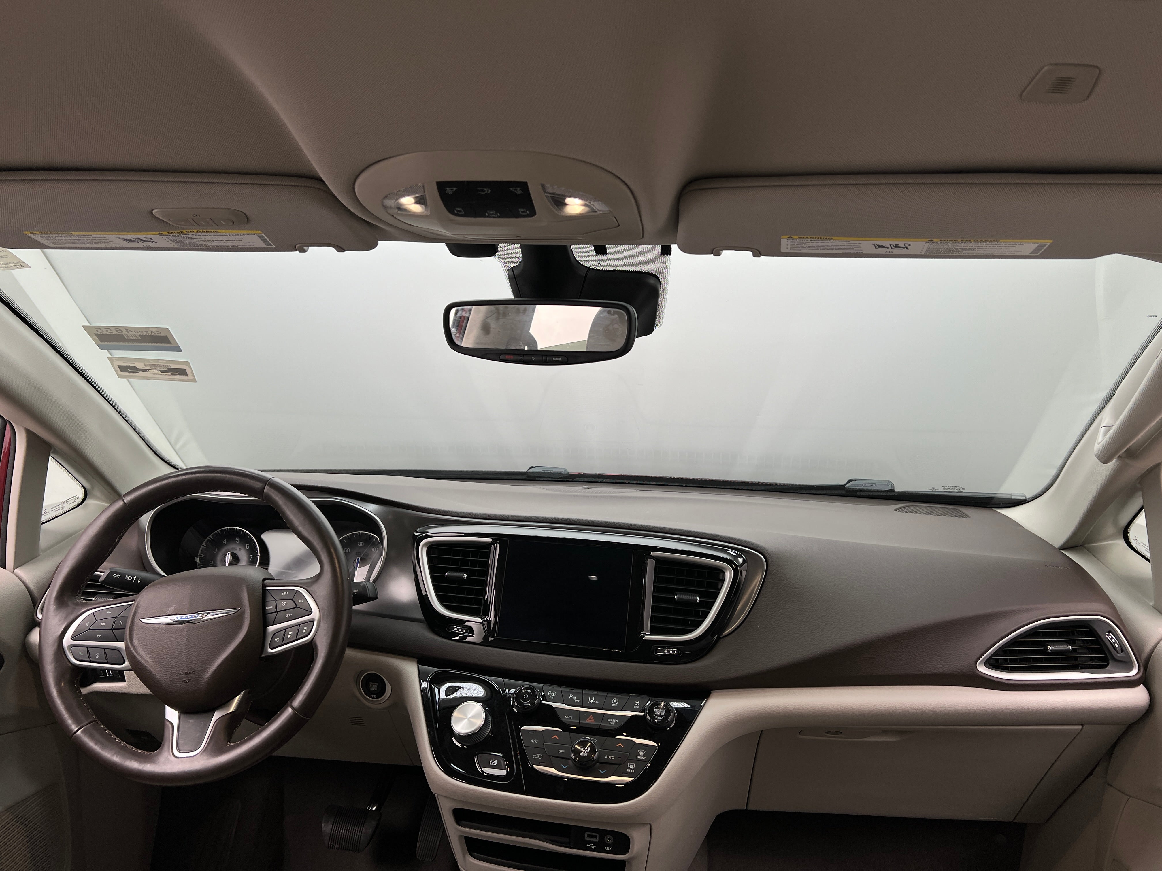 2019 Chrysler Pacifica Touring L 2