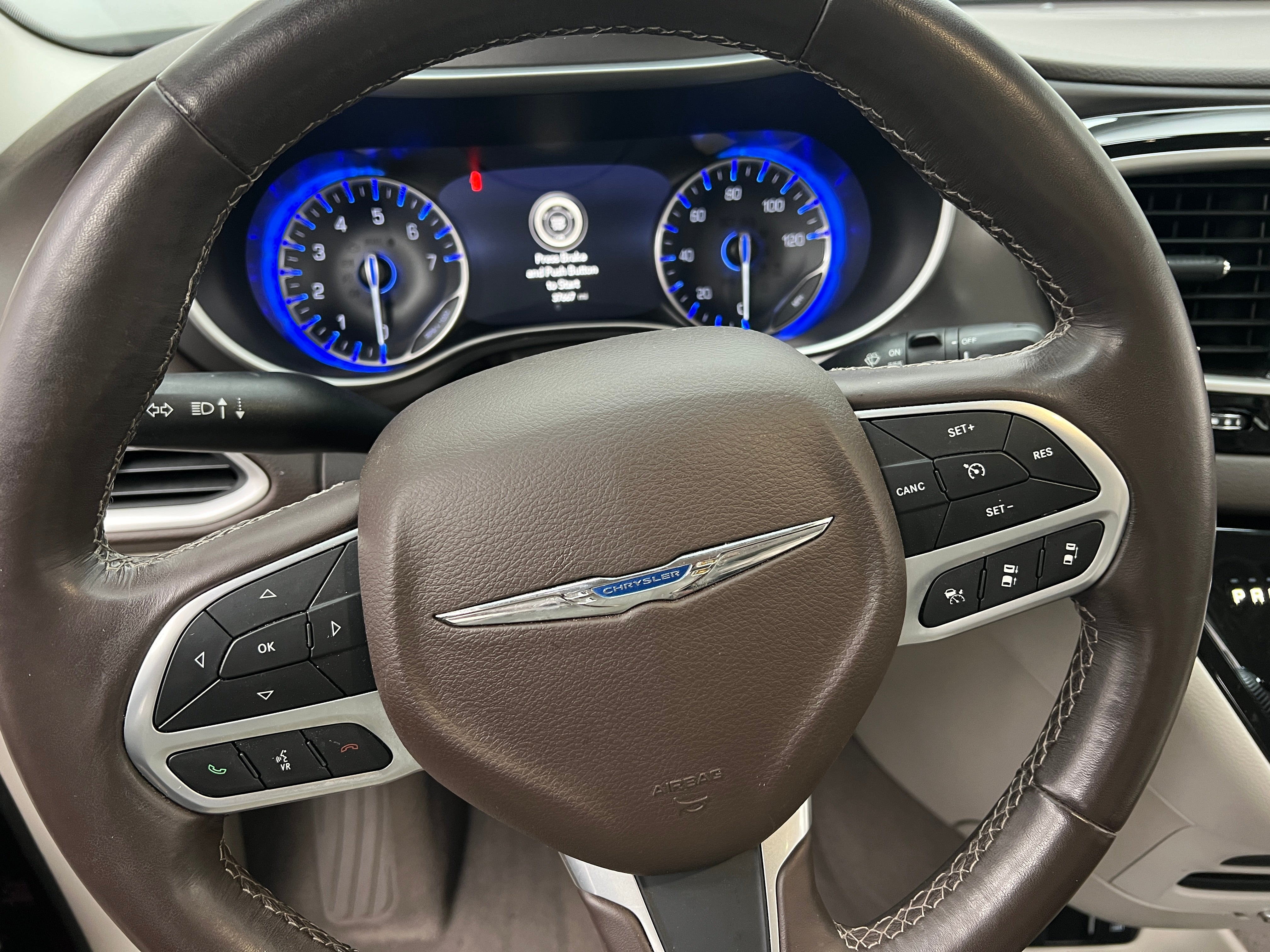 2019 Chrysler Pacifica Touring L 4