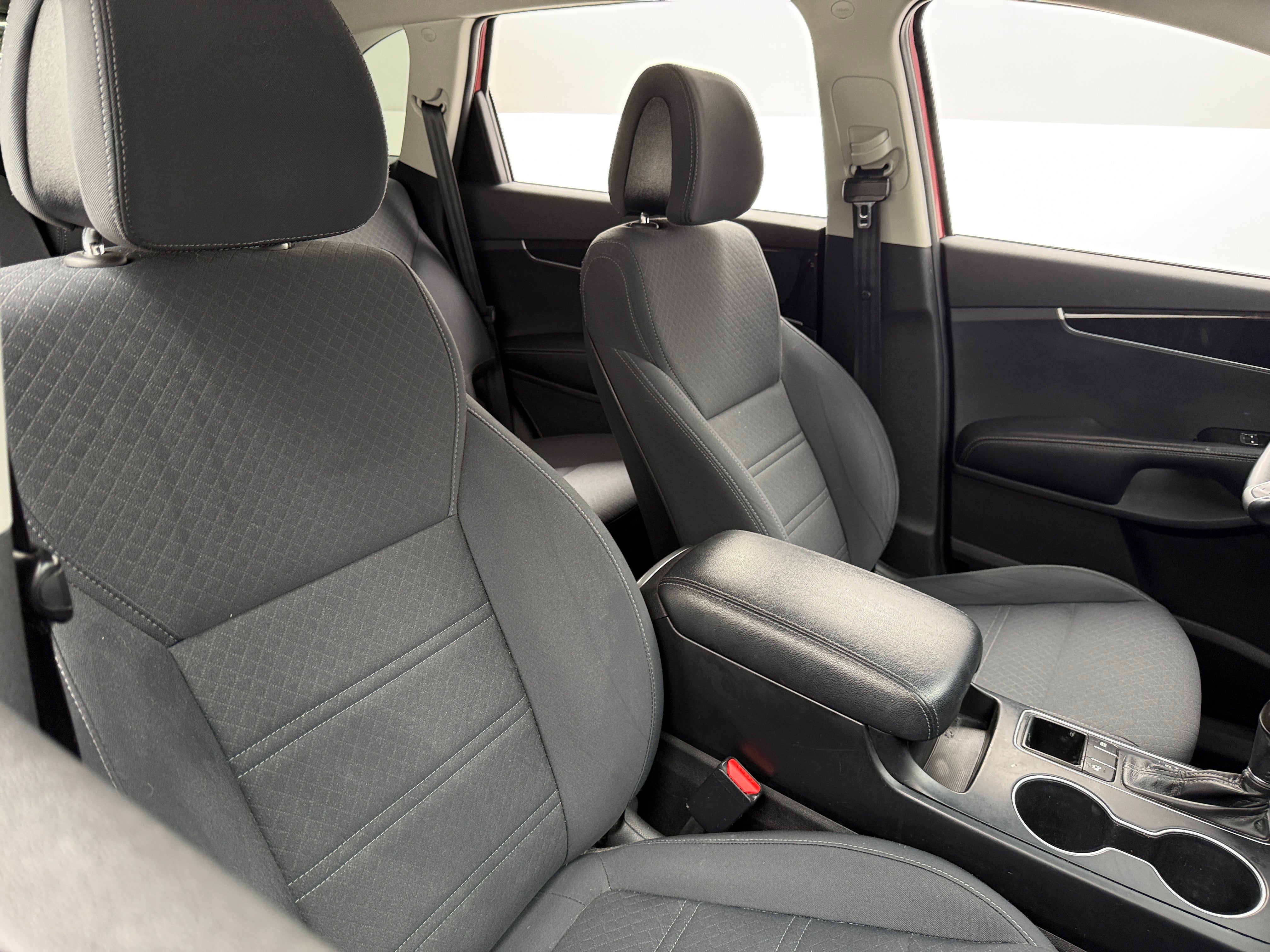2016 Kia Sorento LX 2