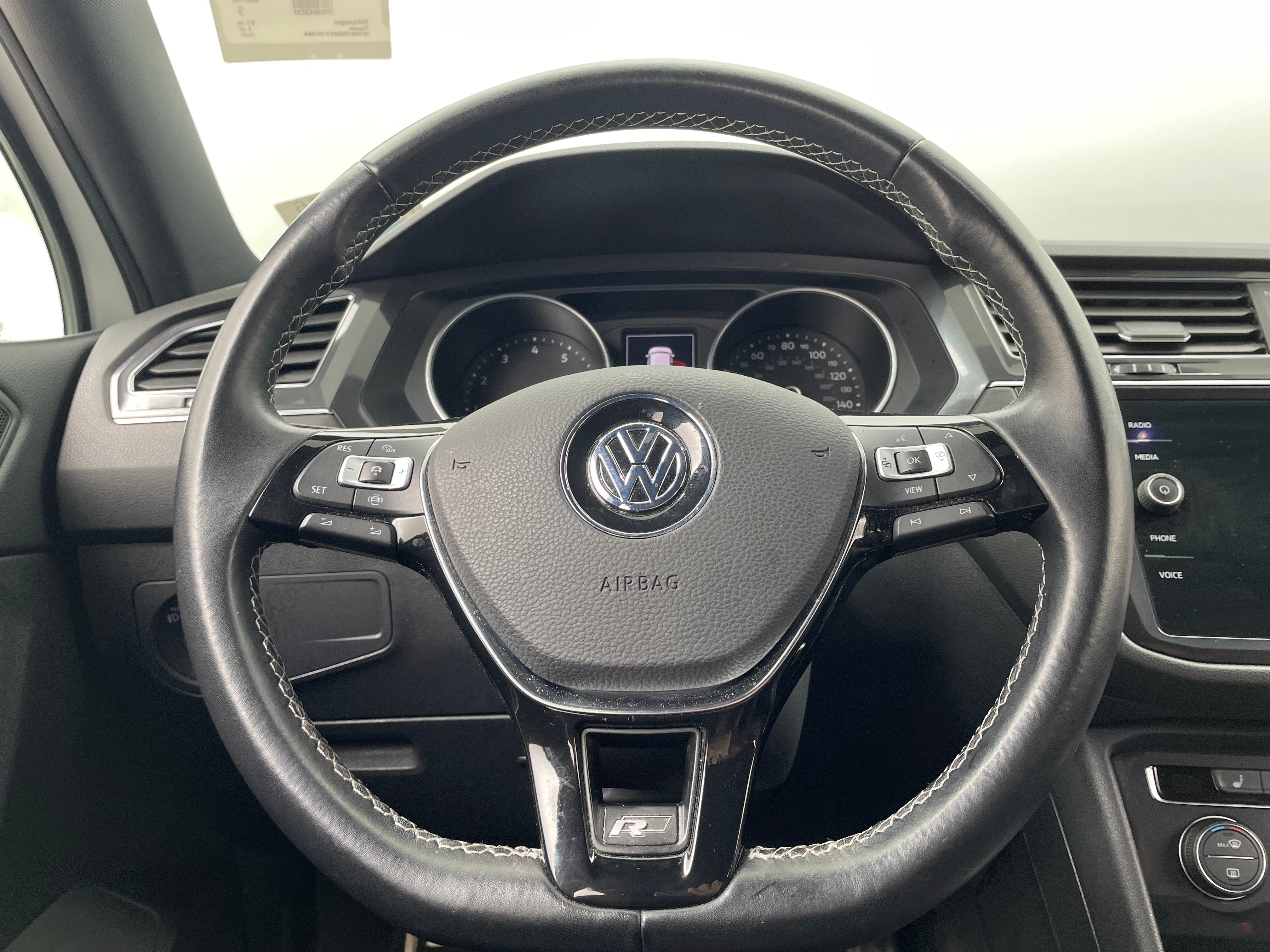 2021 Volkswagen Tiguan SE R-Line Black 4