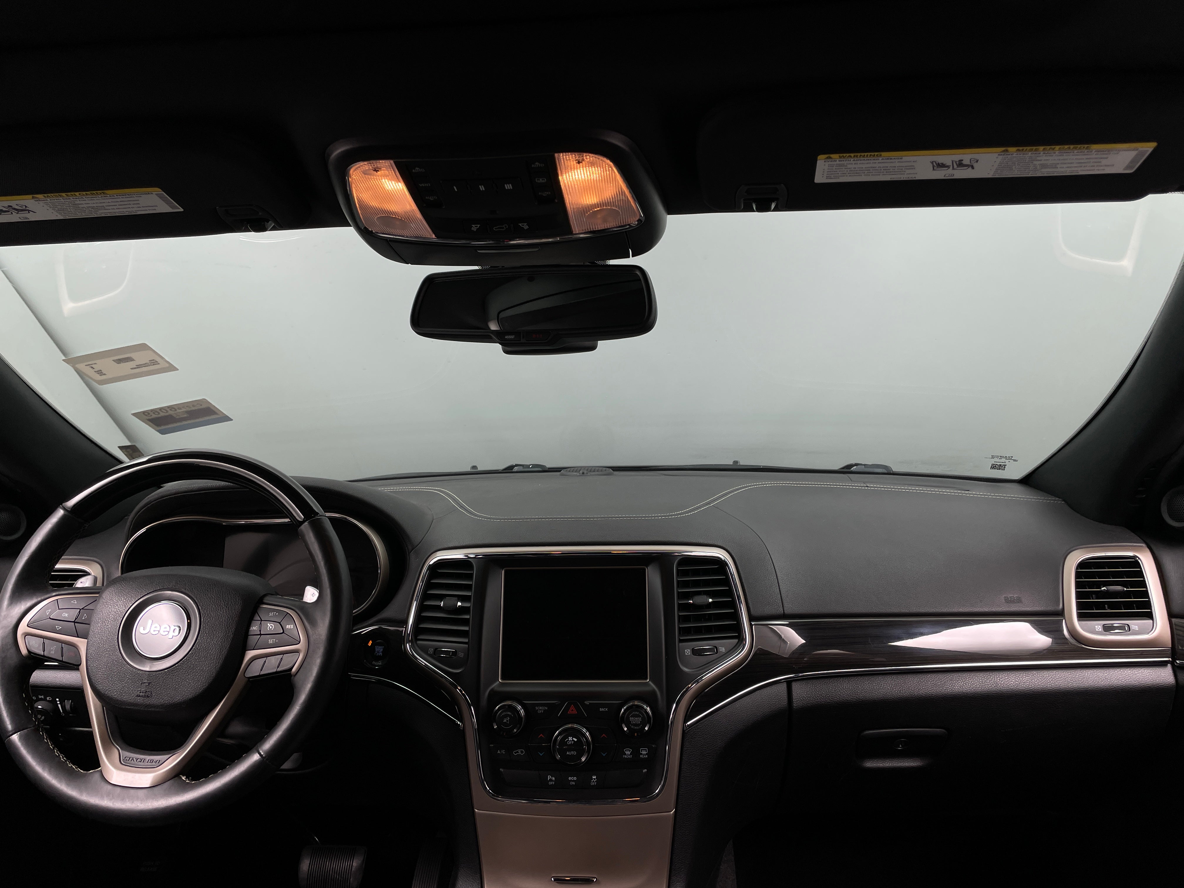 2015 Jeep Grand Cherokee Overland 2