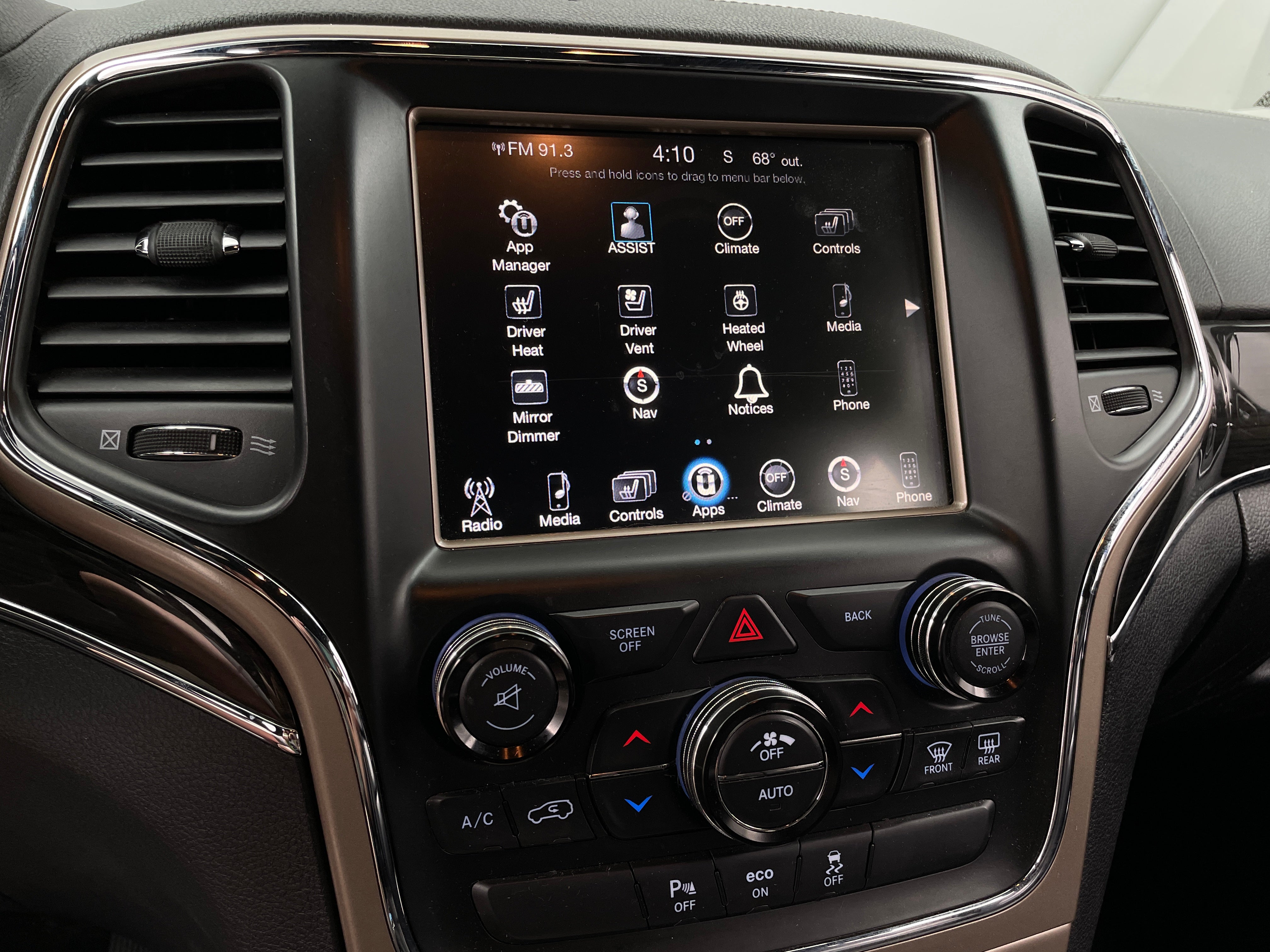2015 Jeep Grand Cherokee Overland 3