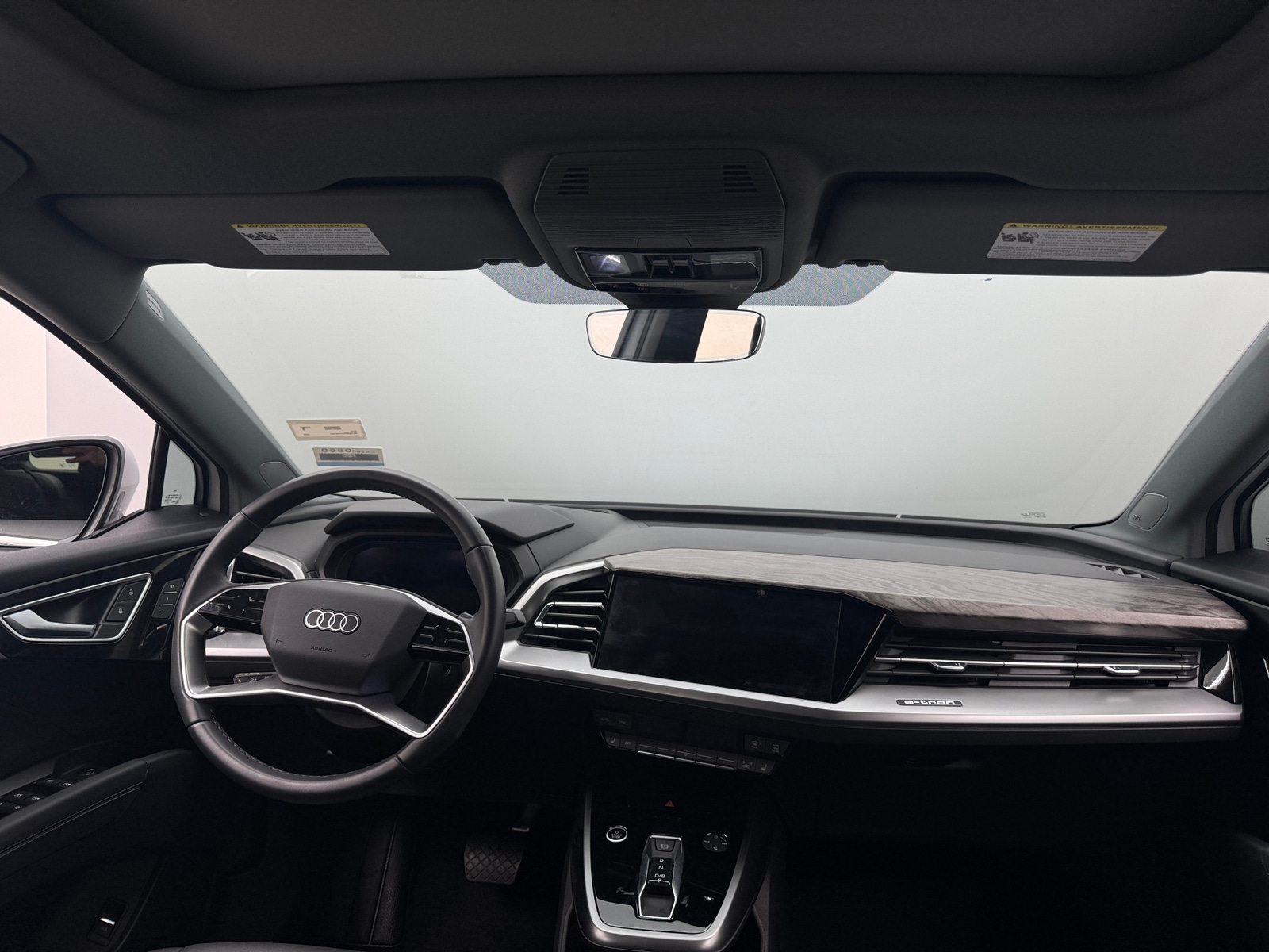 Thumbnail: 2023 Audi Q4 e-tron - 2
