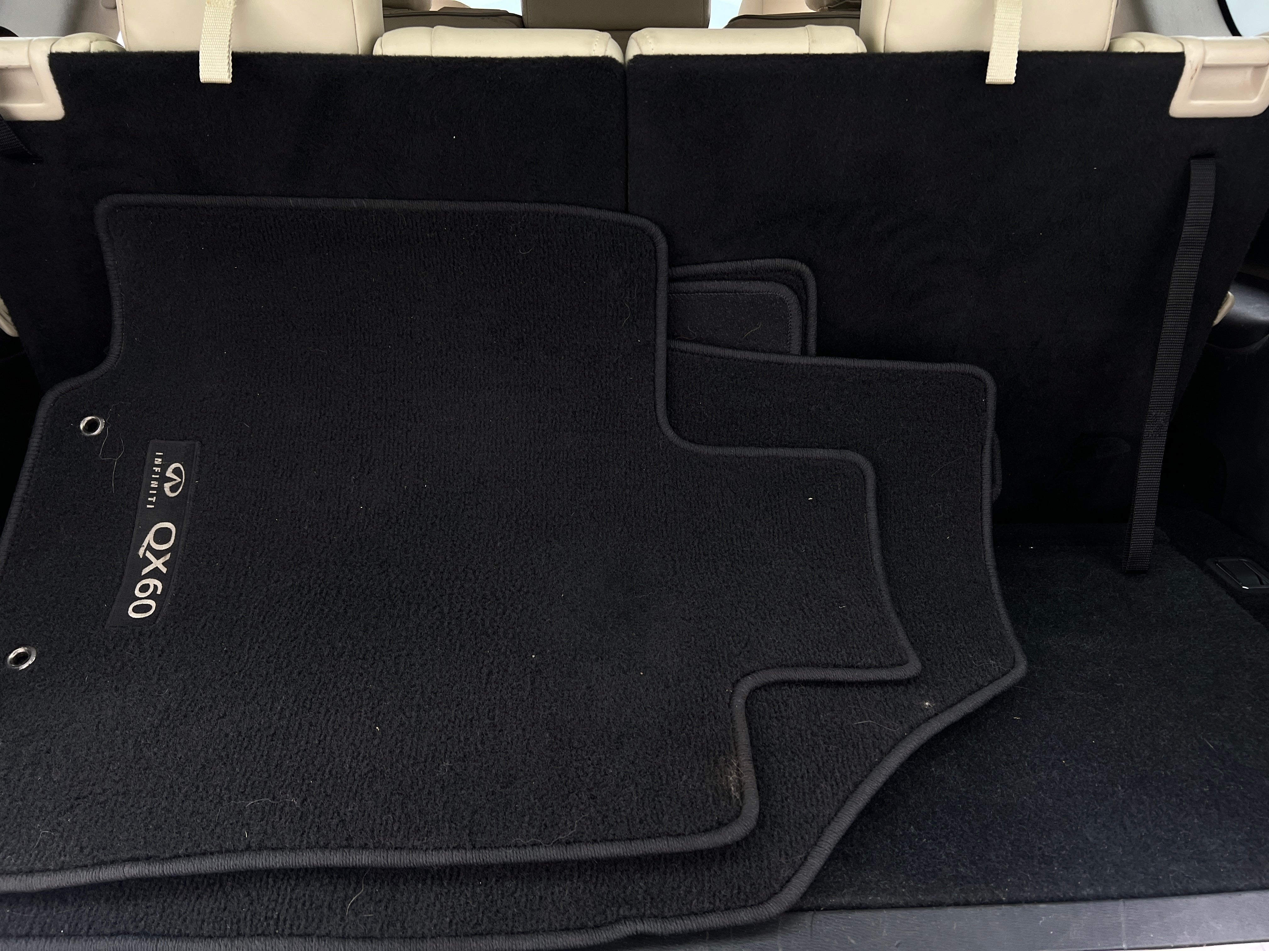 2019 INFINITI QX60 Luxe 6