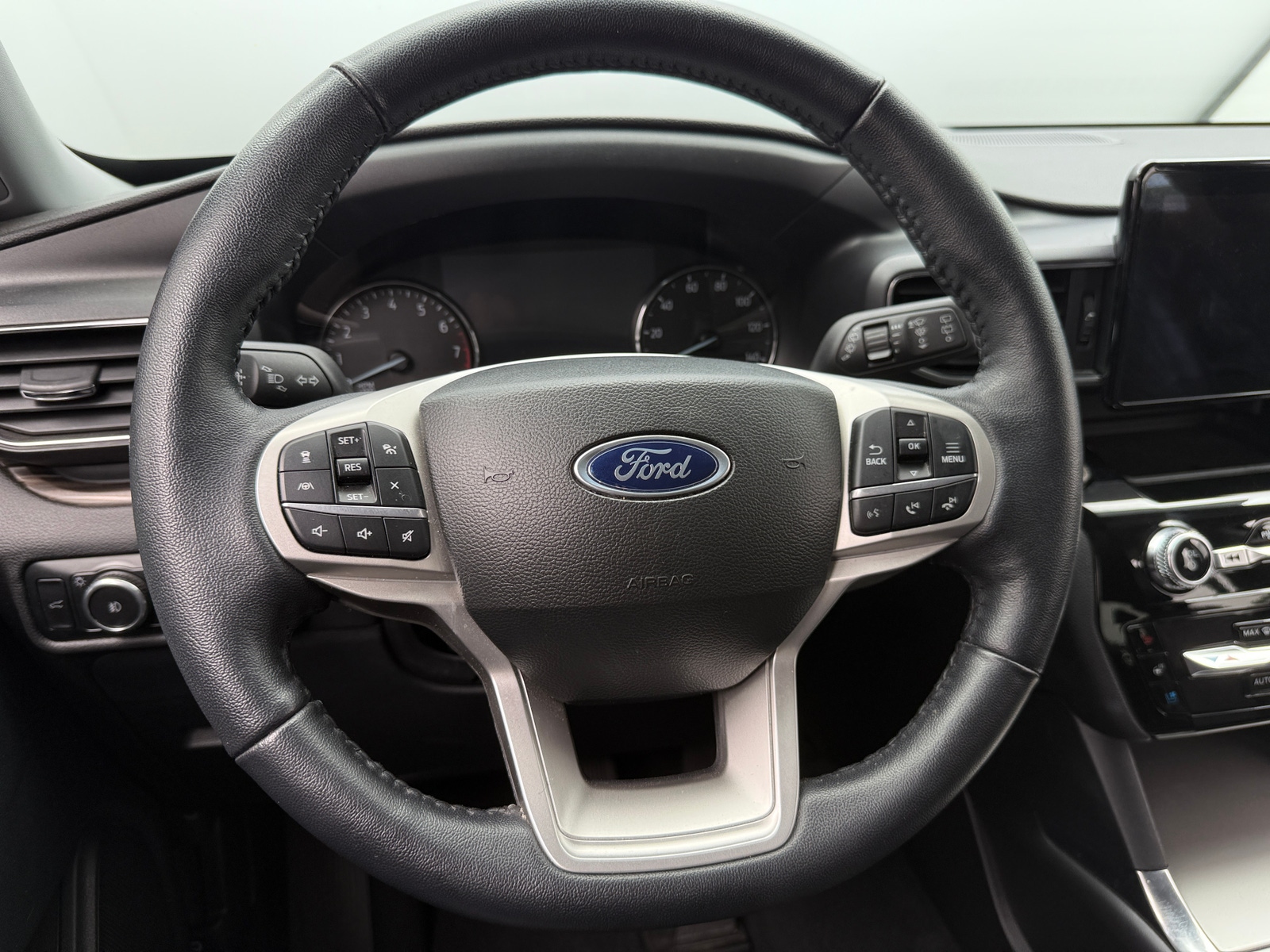 Thumbnail: 2023 Ford Explorer - 4