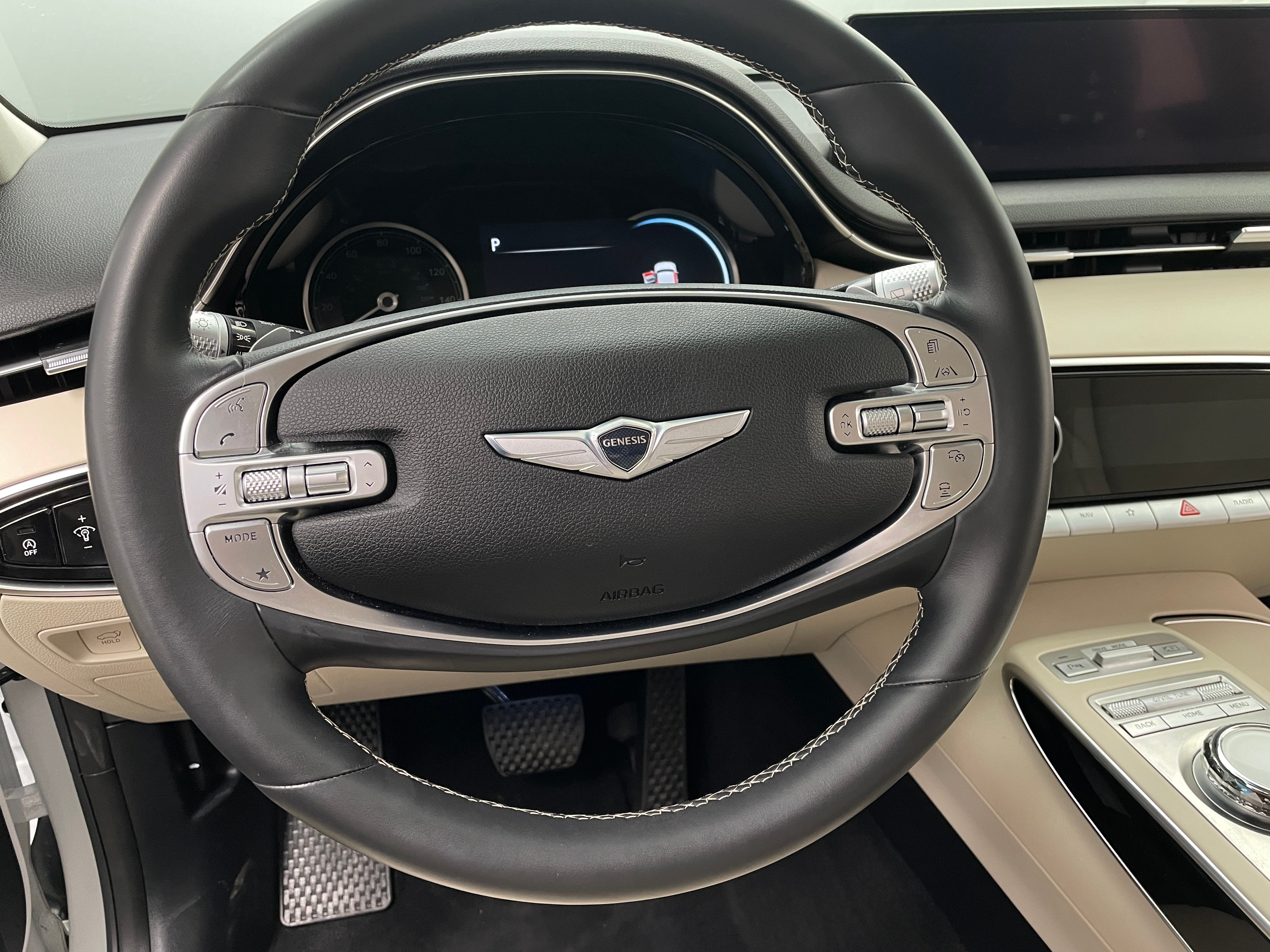 2024 Genesis GV70 Standard 4