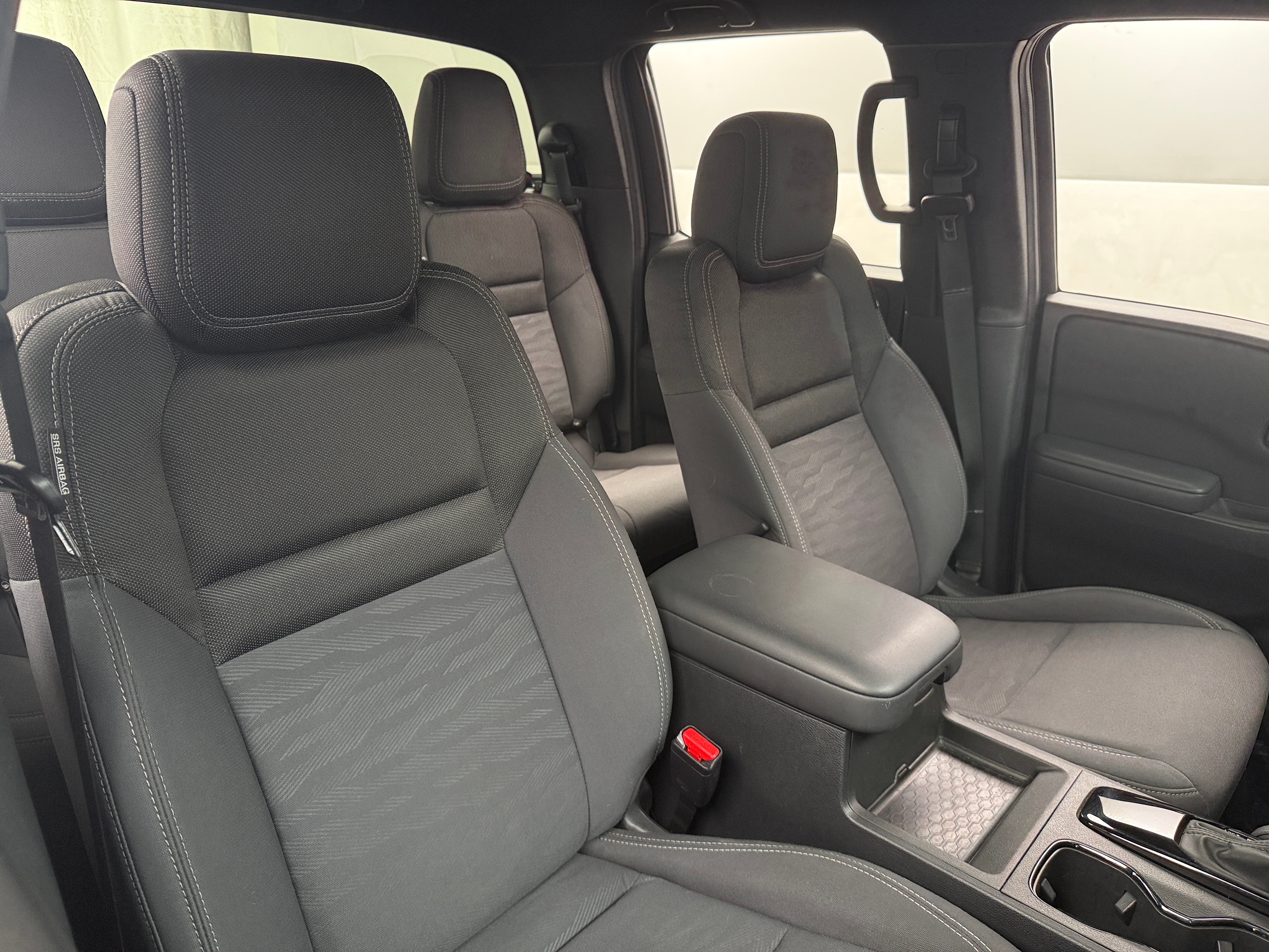 2023 Nissan Frontier SV 2