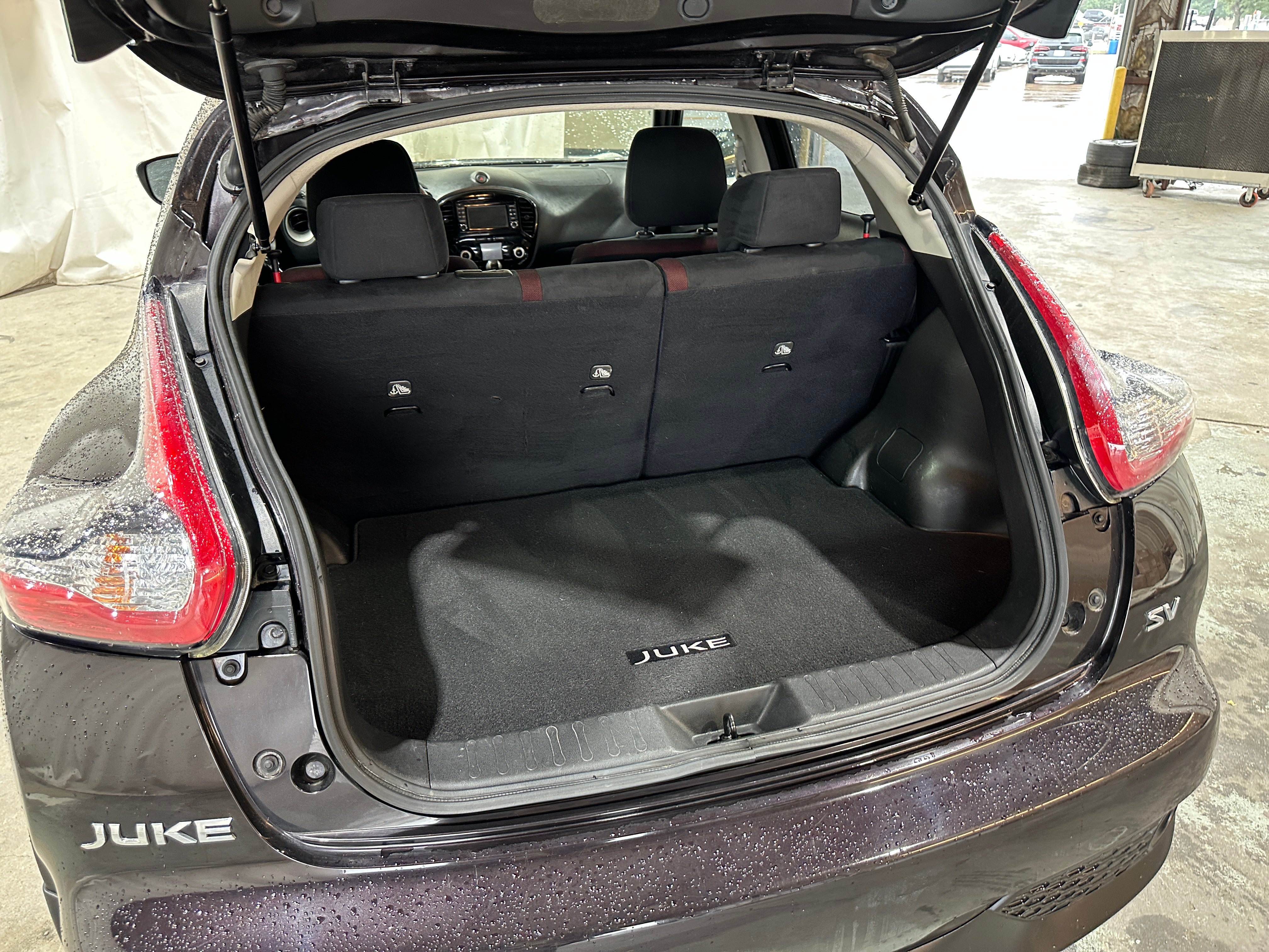 2016 Nissan Juke SV 7