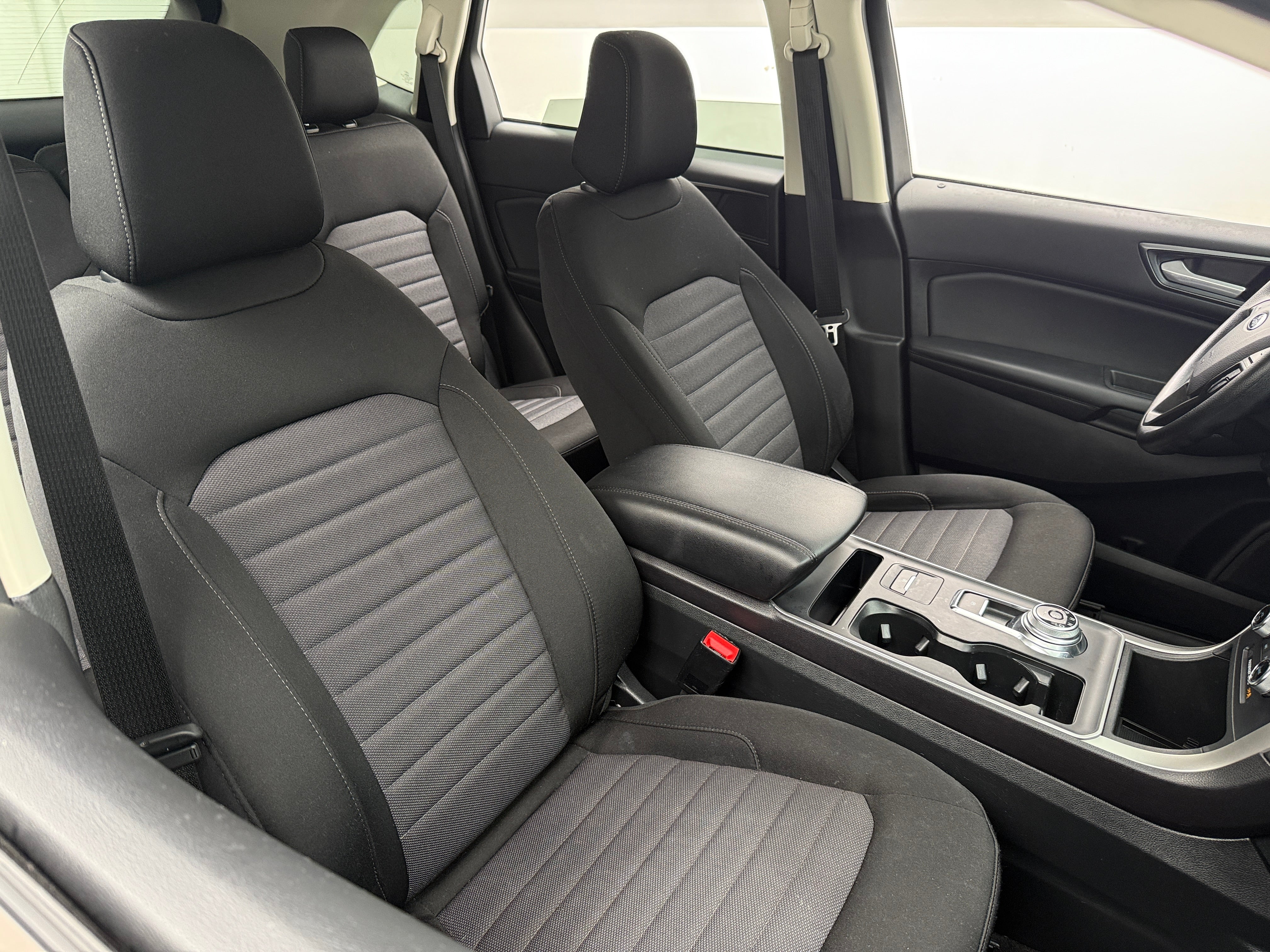 2024 Ford Edge SE 2