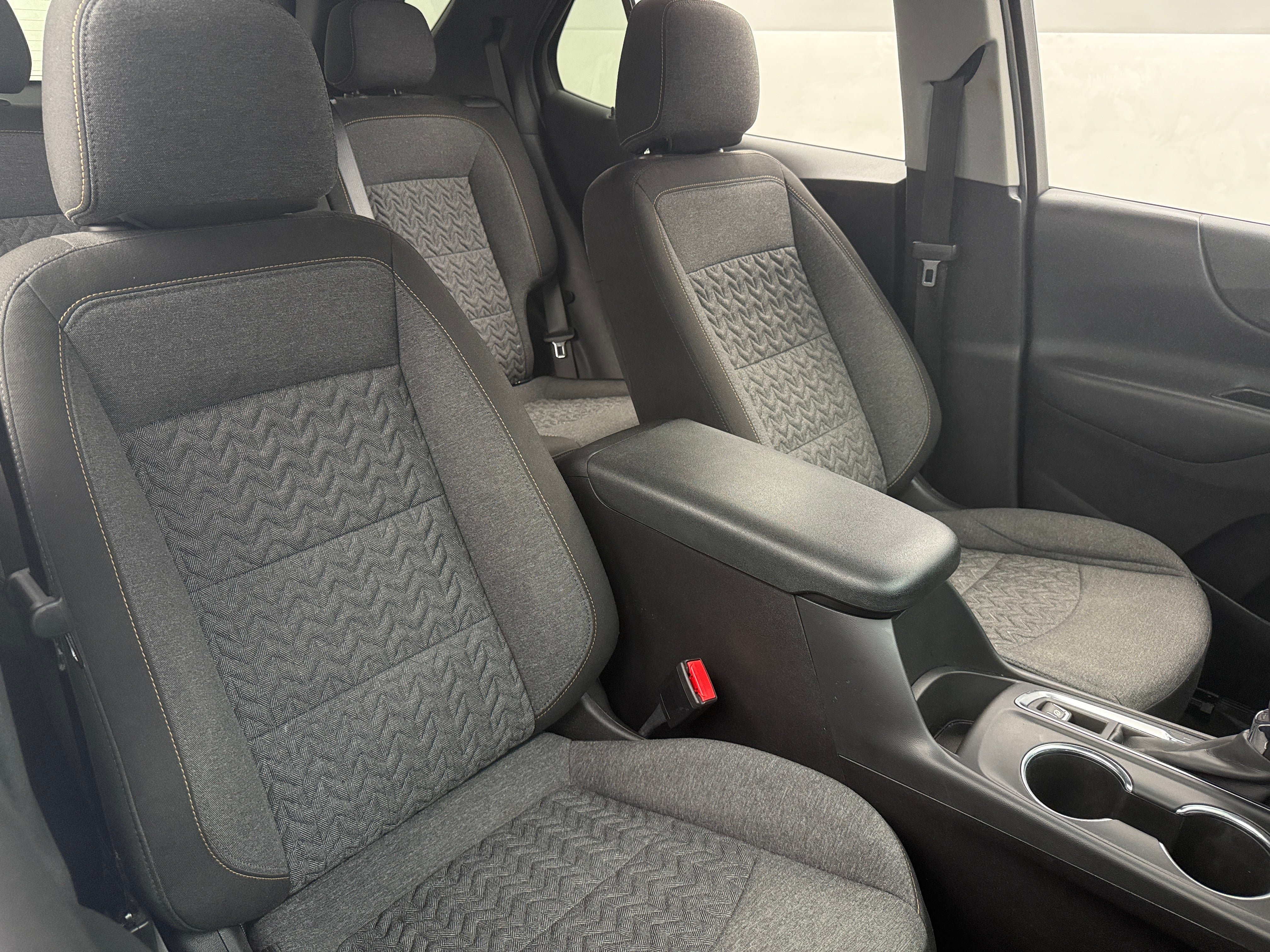 2022 Chevrolet Equinox LT 2