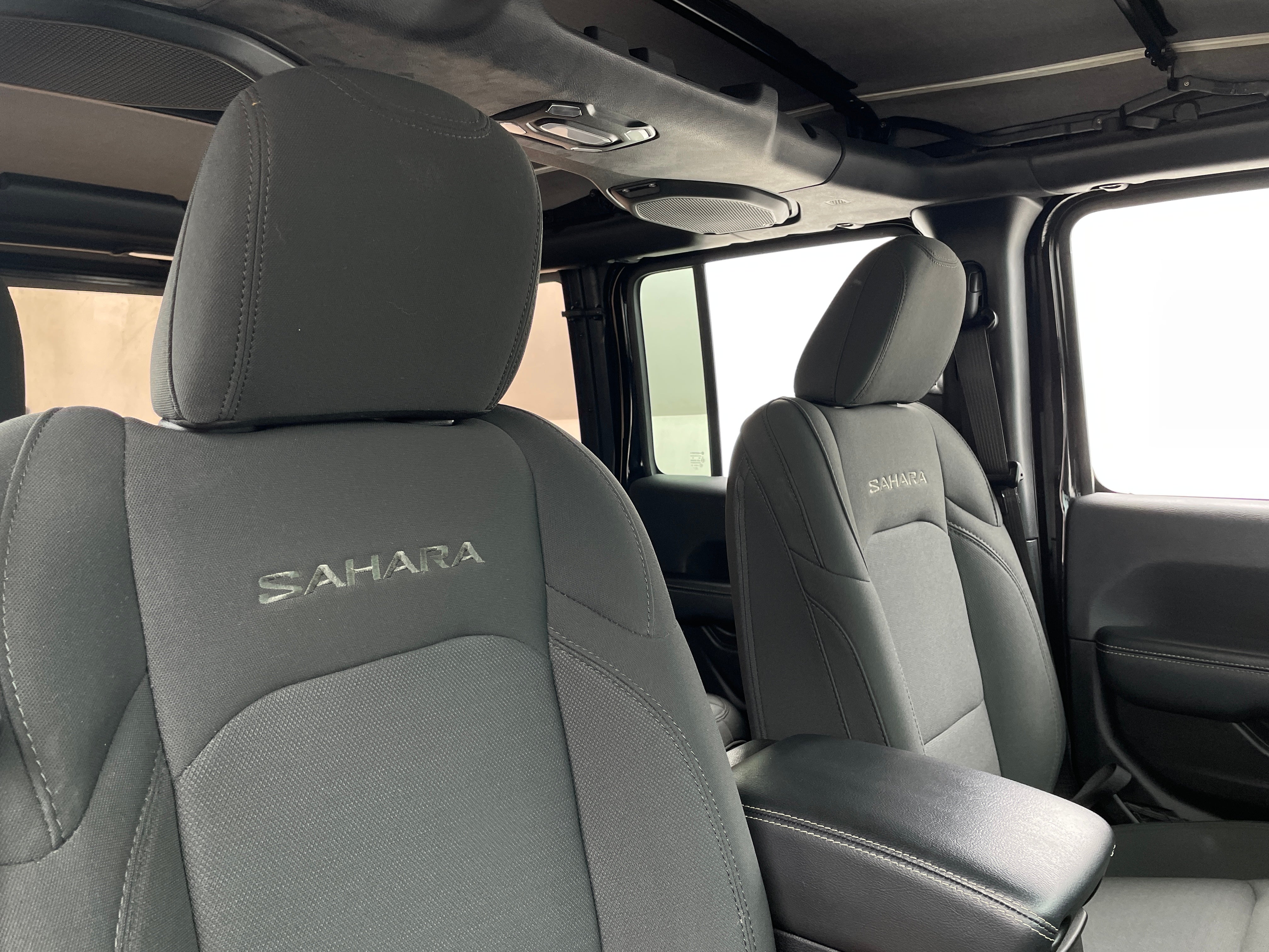 2021 Jeep Wrangler Unlimited Sahara 2