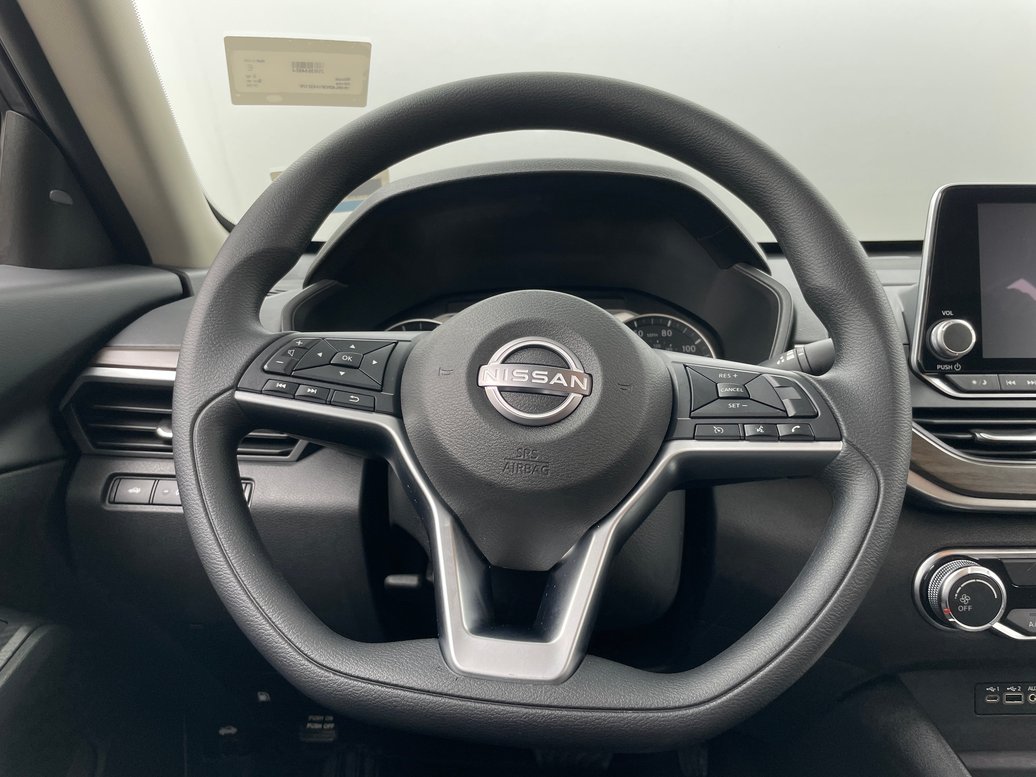 2024 Nissan Altima SV 5