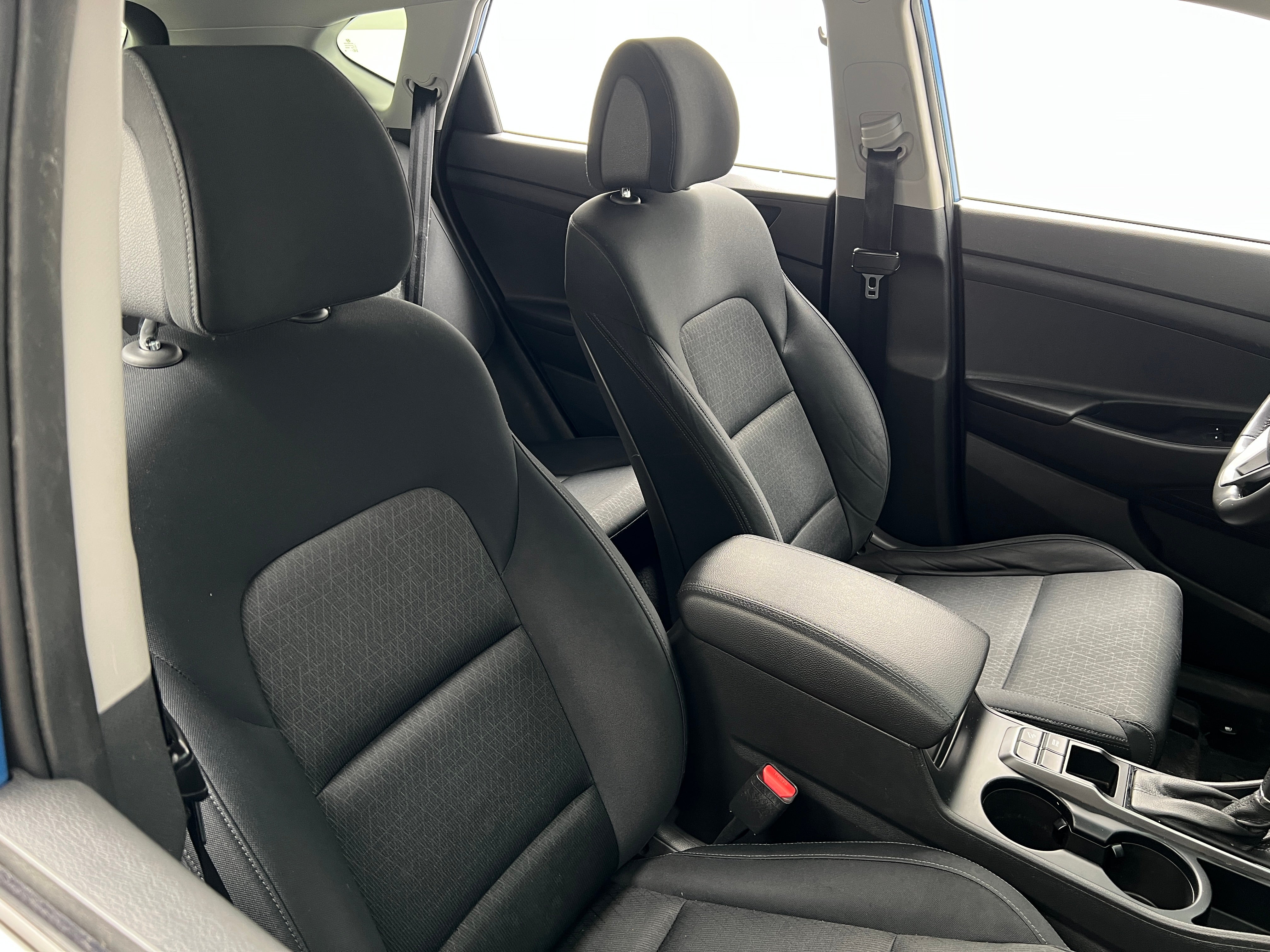 2016 Hyundai Tucson Sport 2