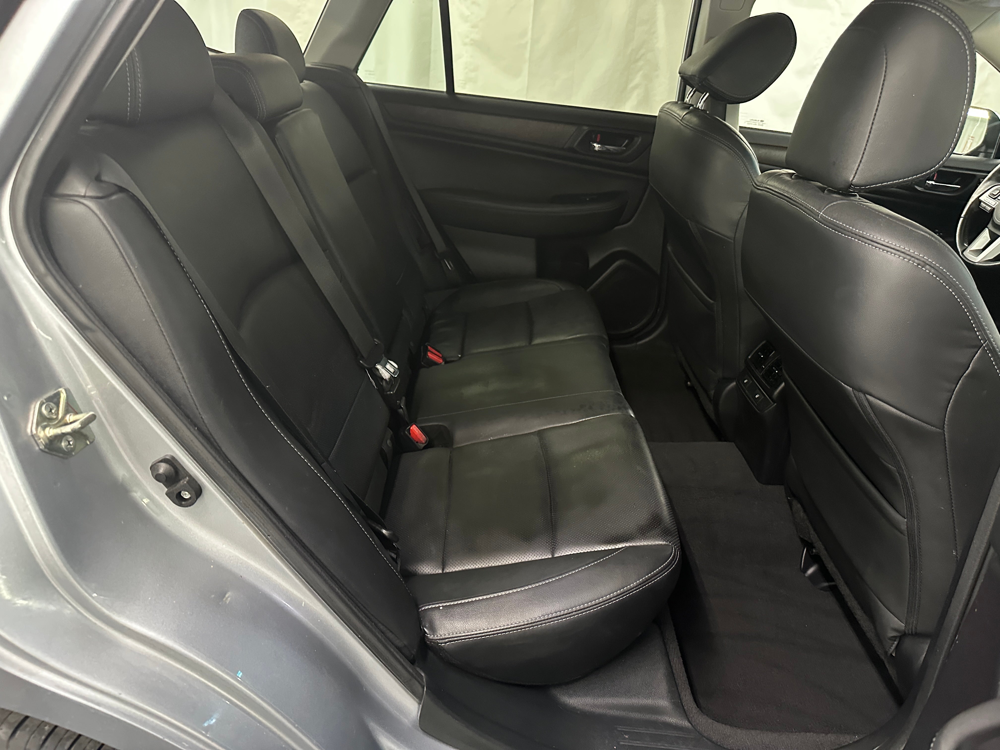 2016 Subaru Outback 2.5i Limited 5