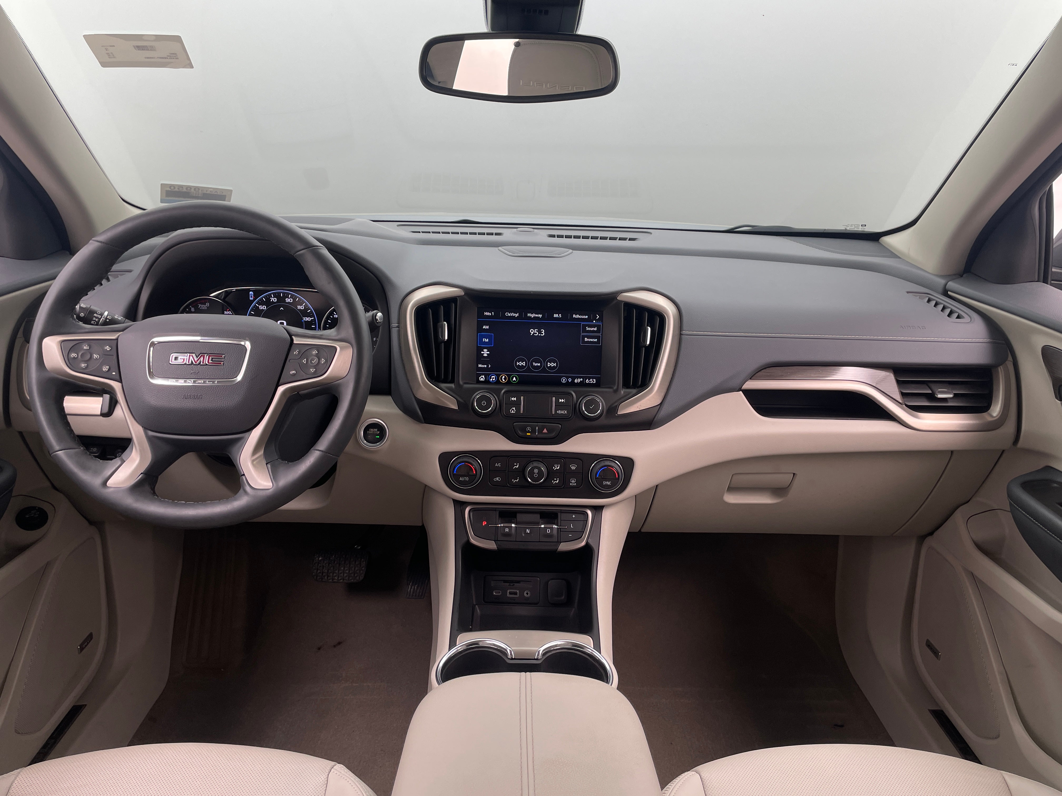 2023 GMC Terrain Denali 2
