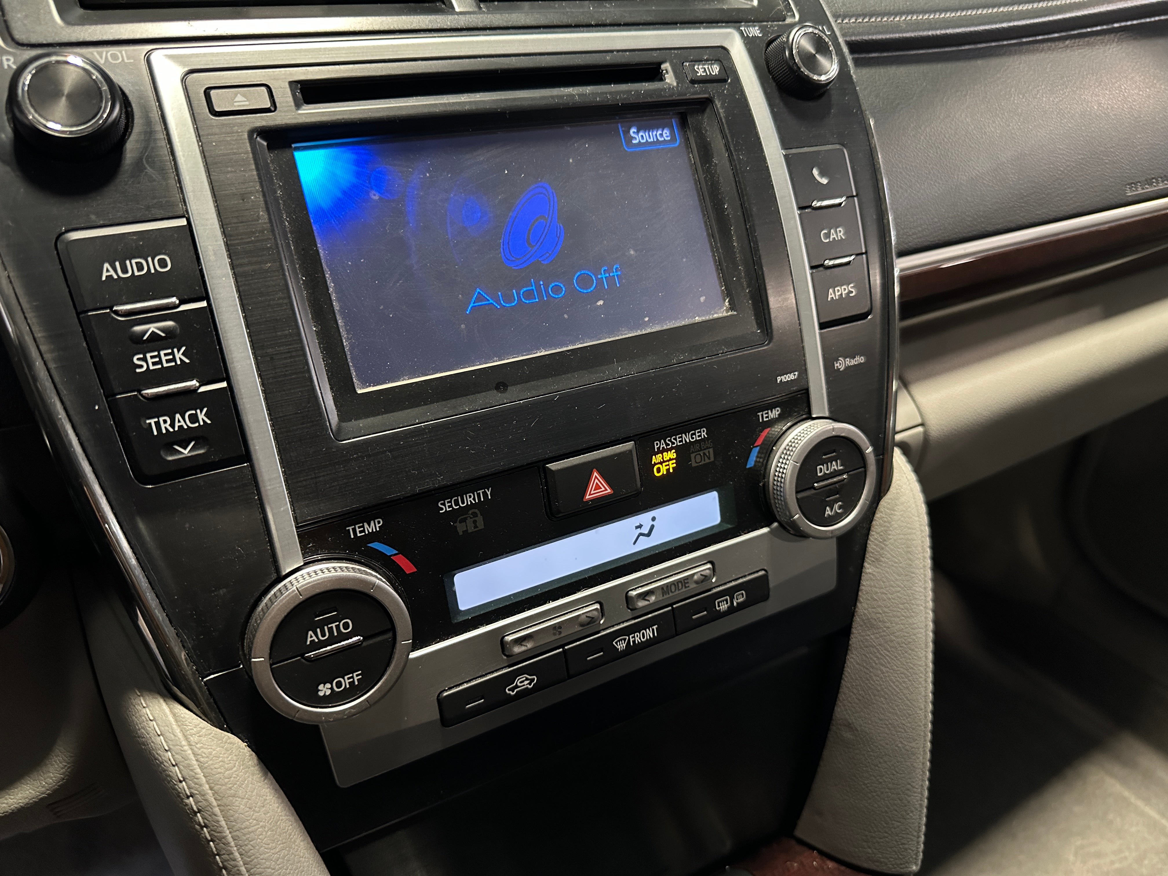 2012 Toyota Camry XLE 3