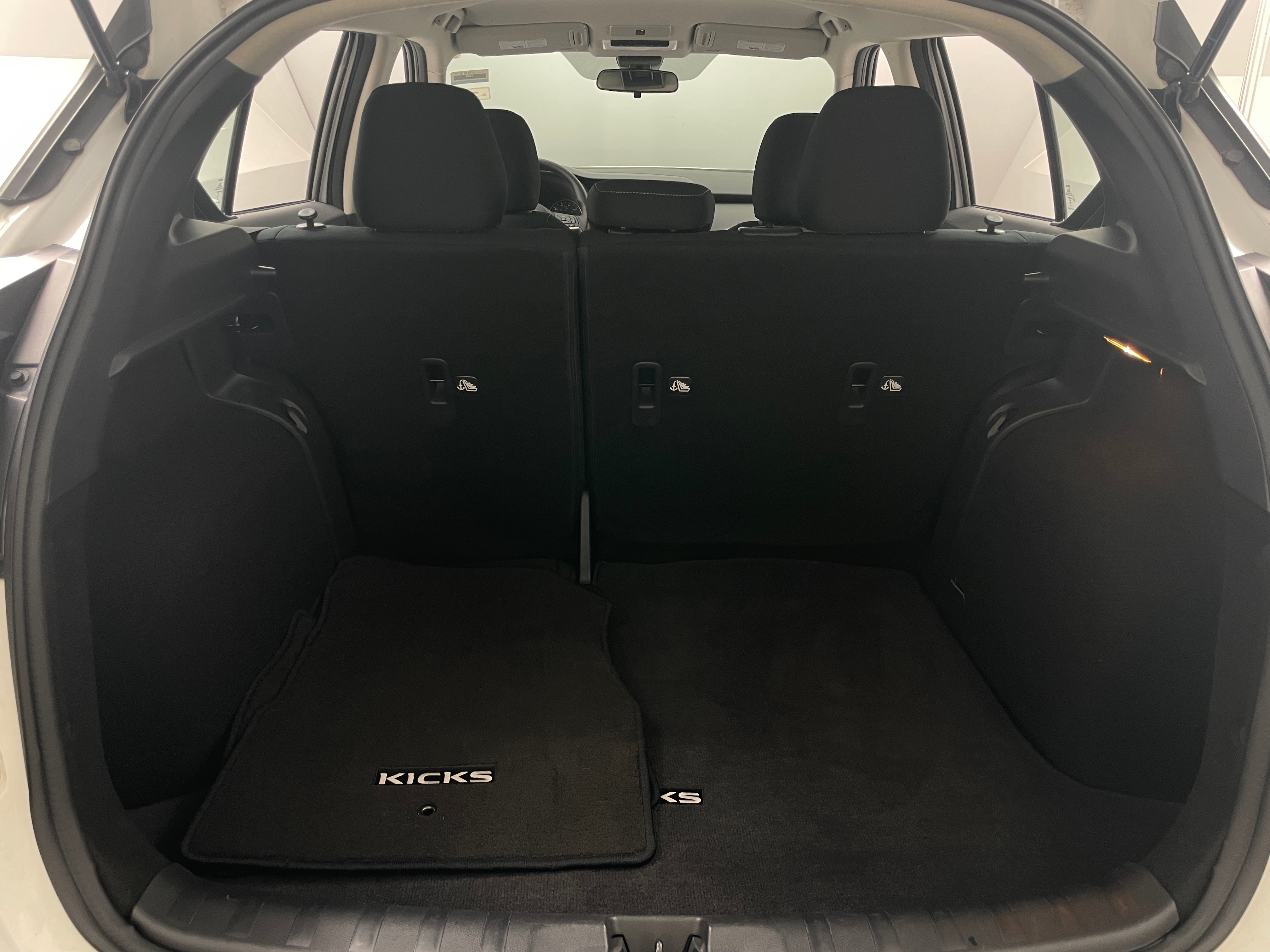 2024 Nissan Kicks SV 7