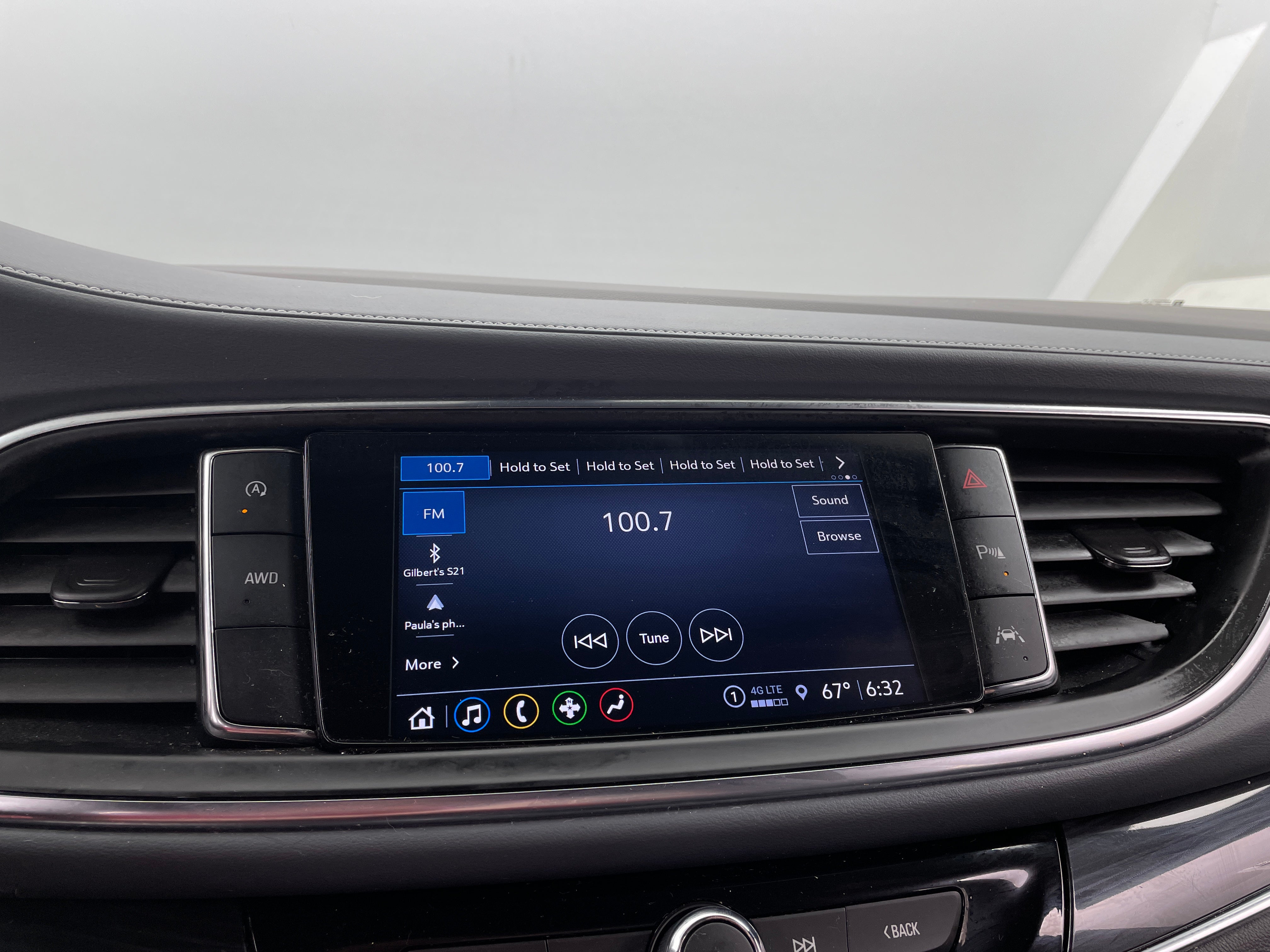 2023 Buick Enclave Essence 3