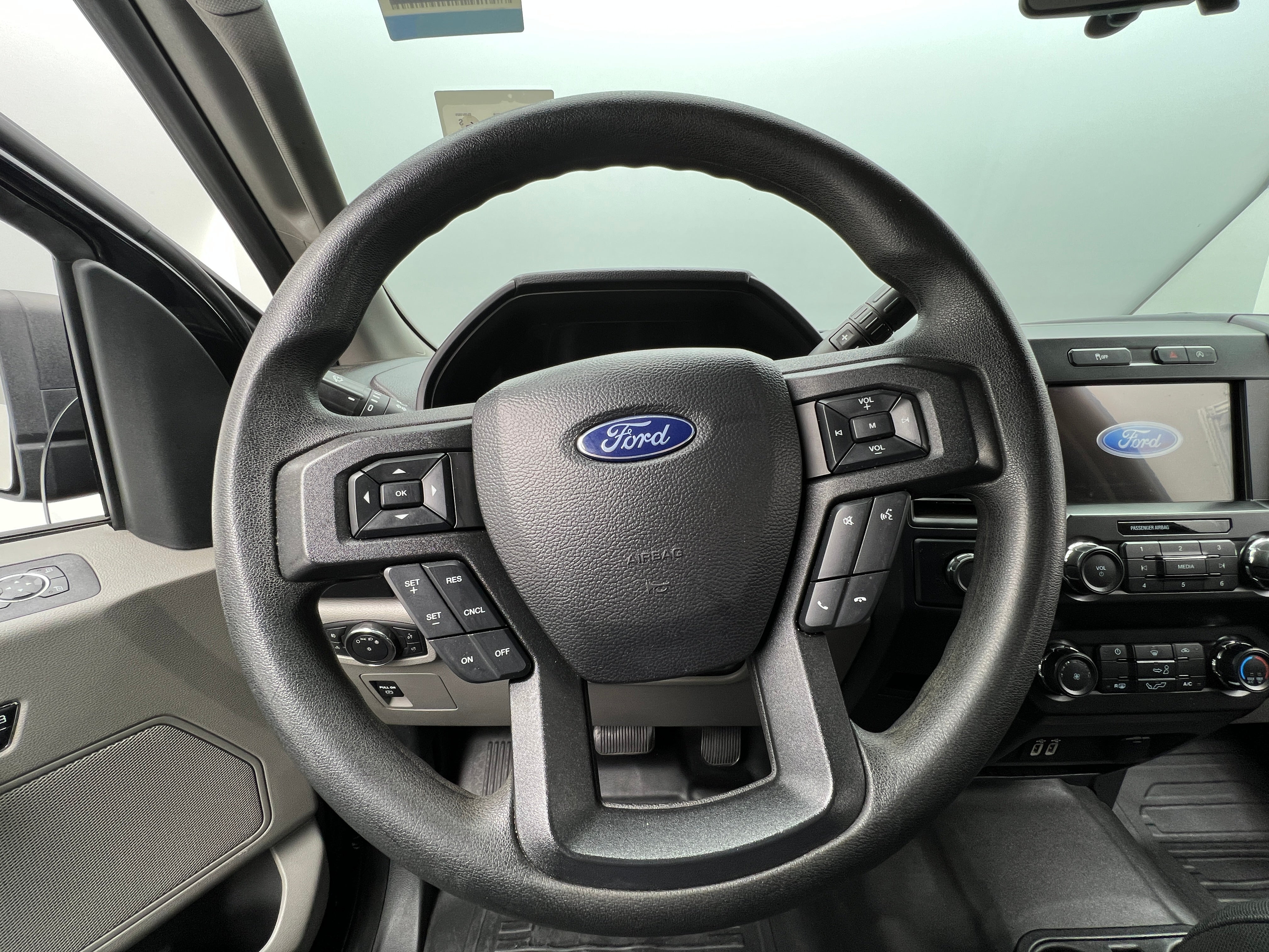 2019 Ford Econoline E-150 5