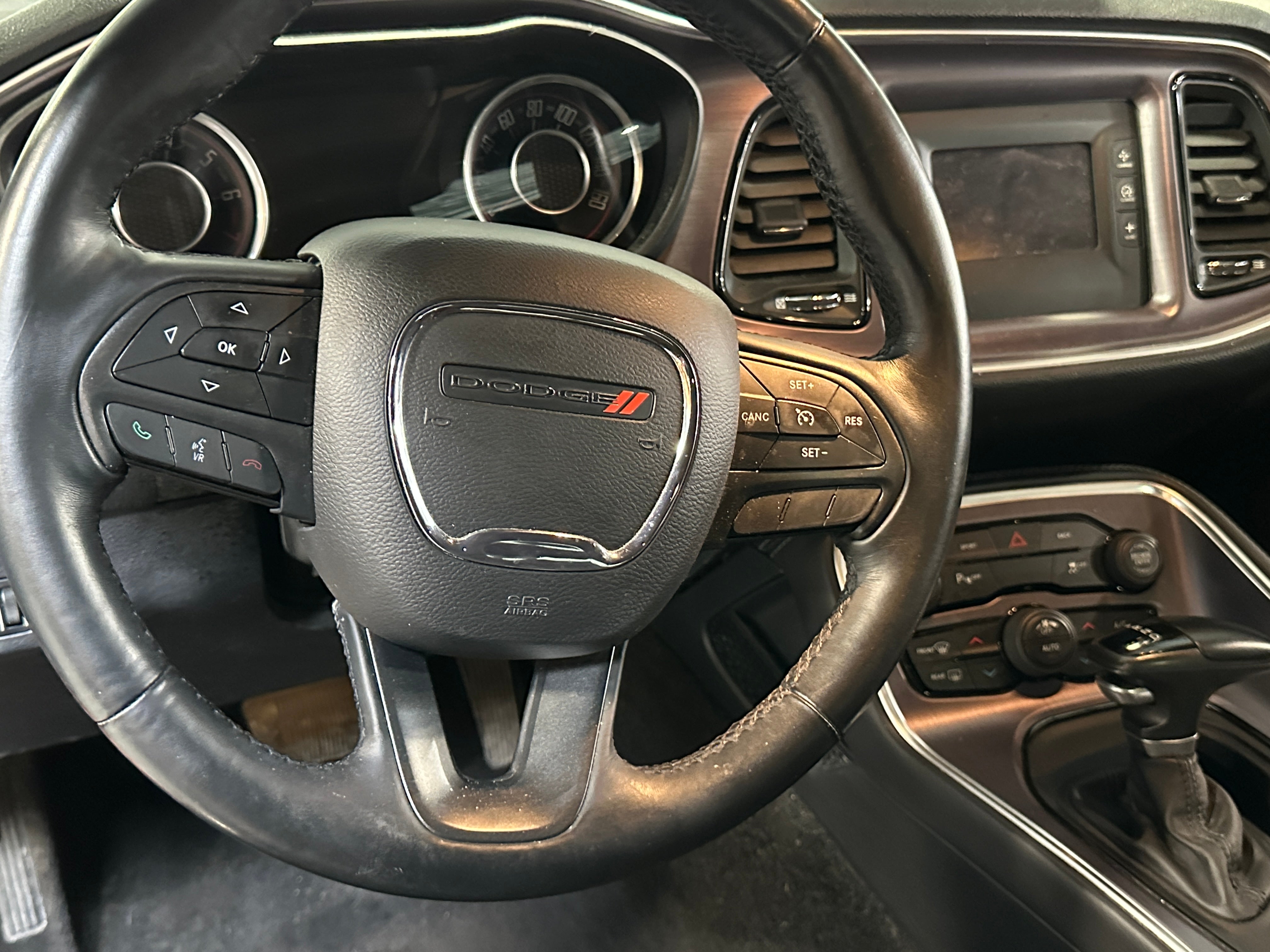 2015 Dodge Challenger SXT 4