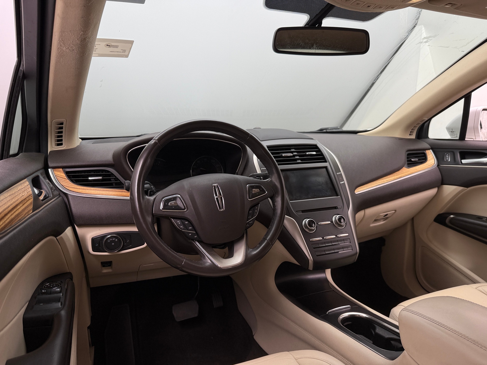Thumbnail: 2015 Lincoln MKC - 2