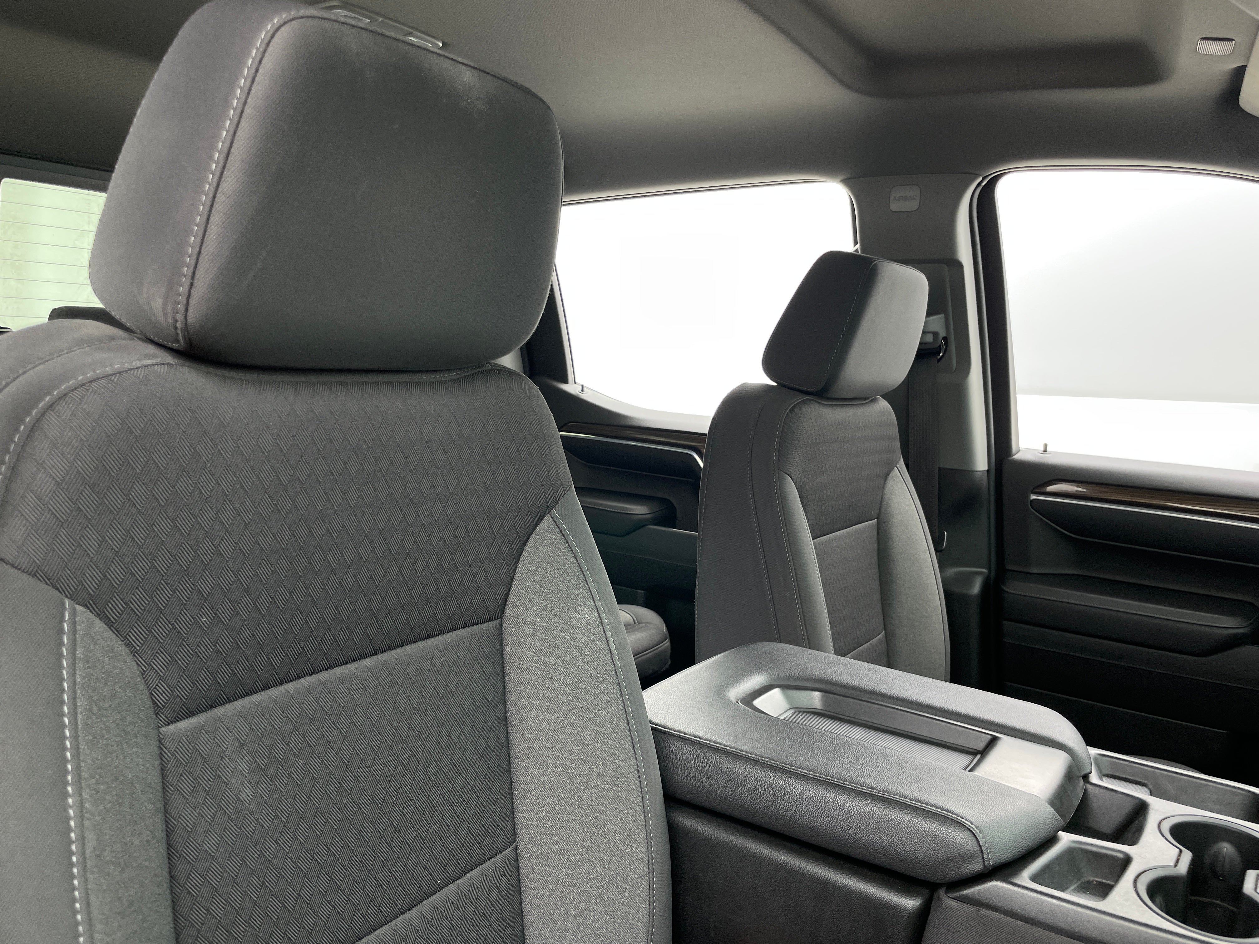 2022 Chevrolet Silverado 1500 LT 2