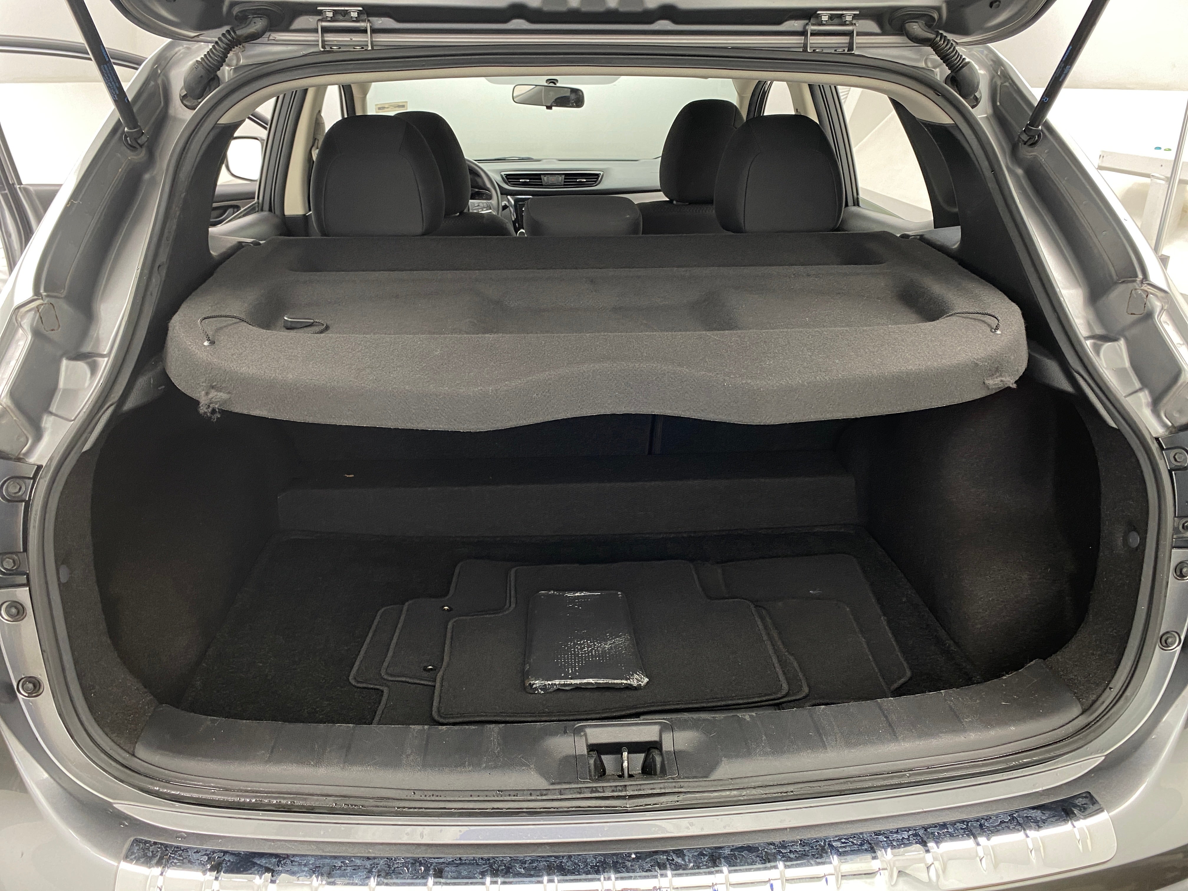 2018 Nissan Rogue Sport S 7