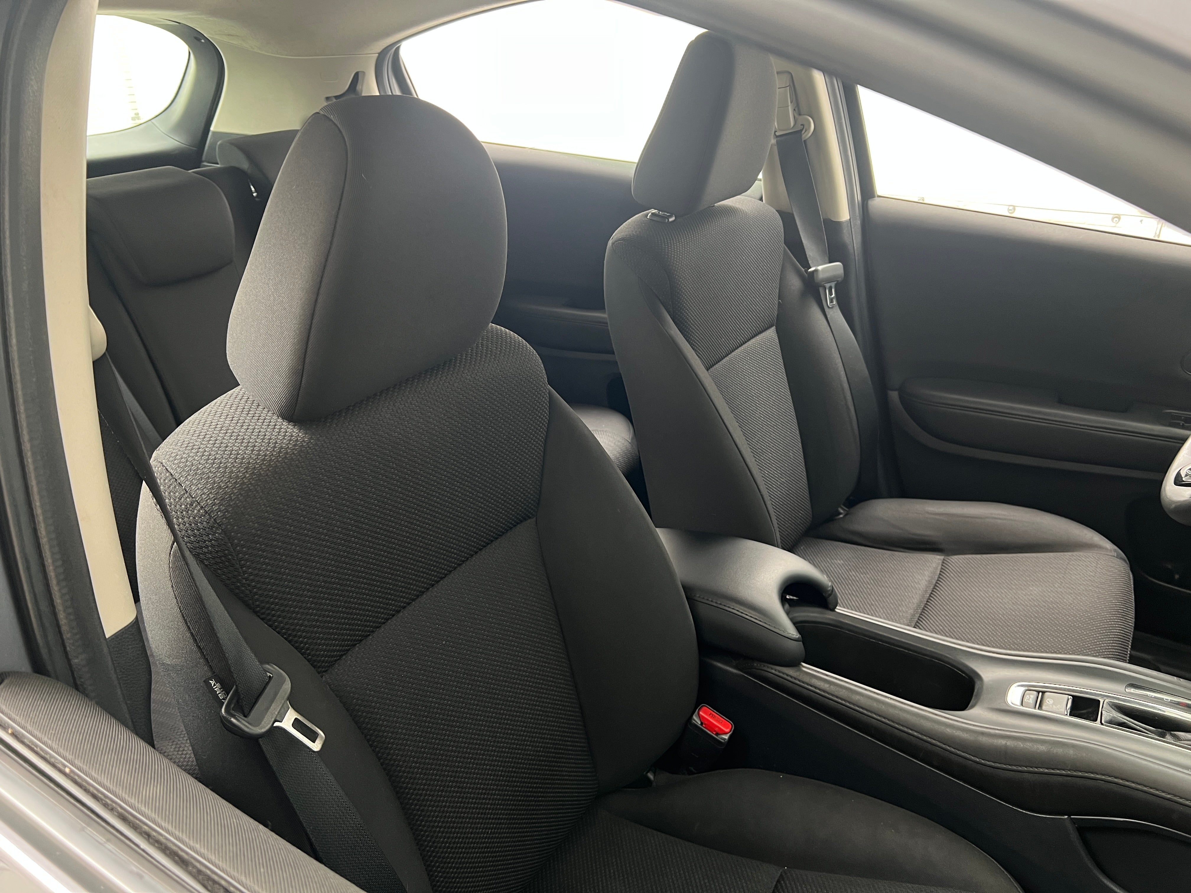 2018 Honda HR-V LX 2