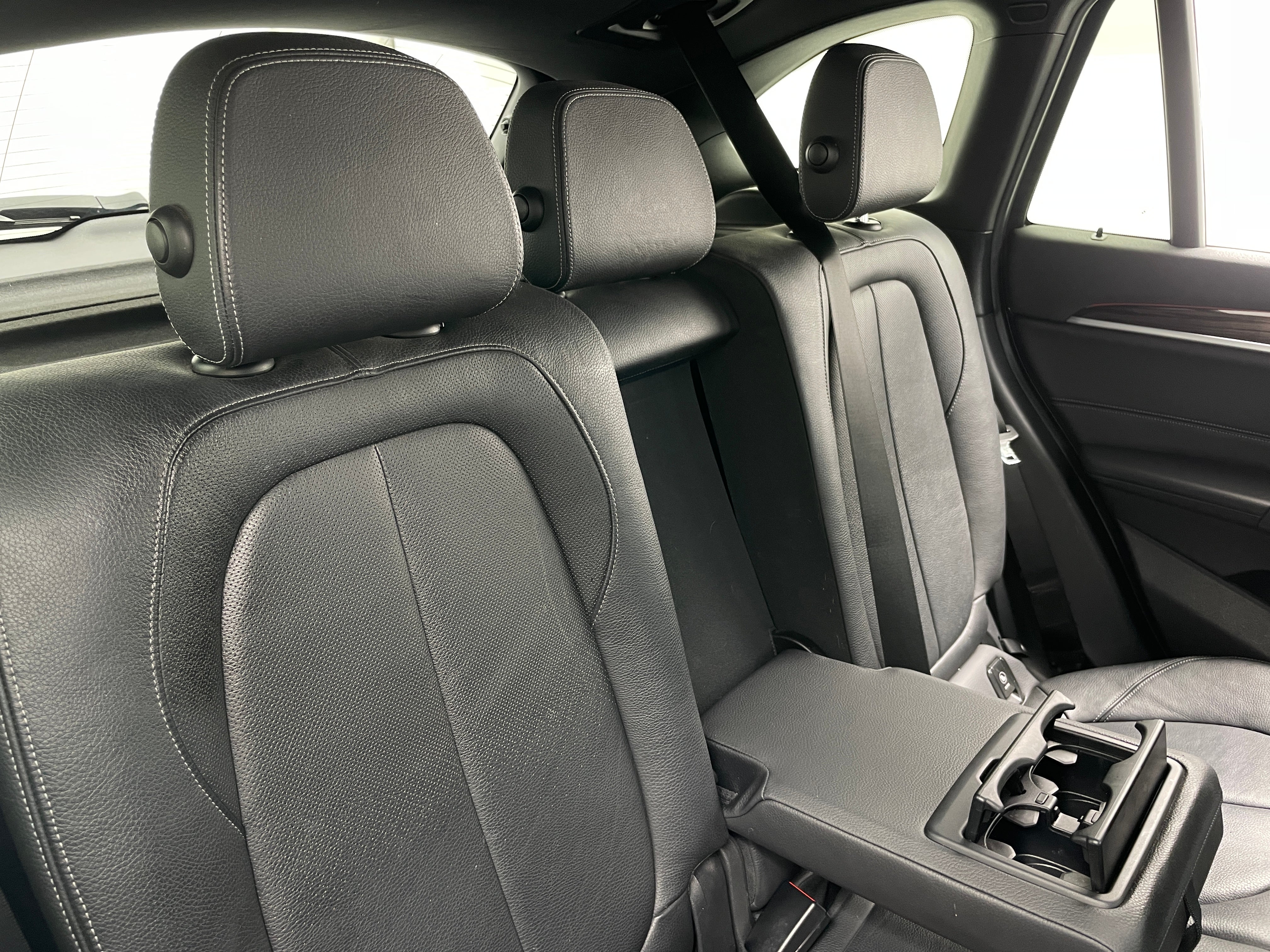 2017 BMW X1 xDrive28i 5