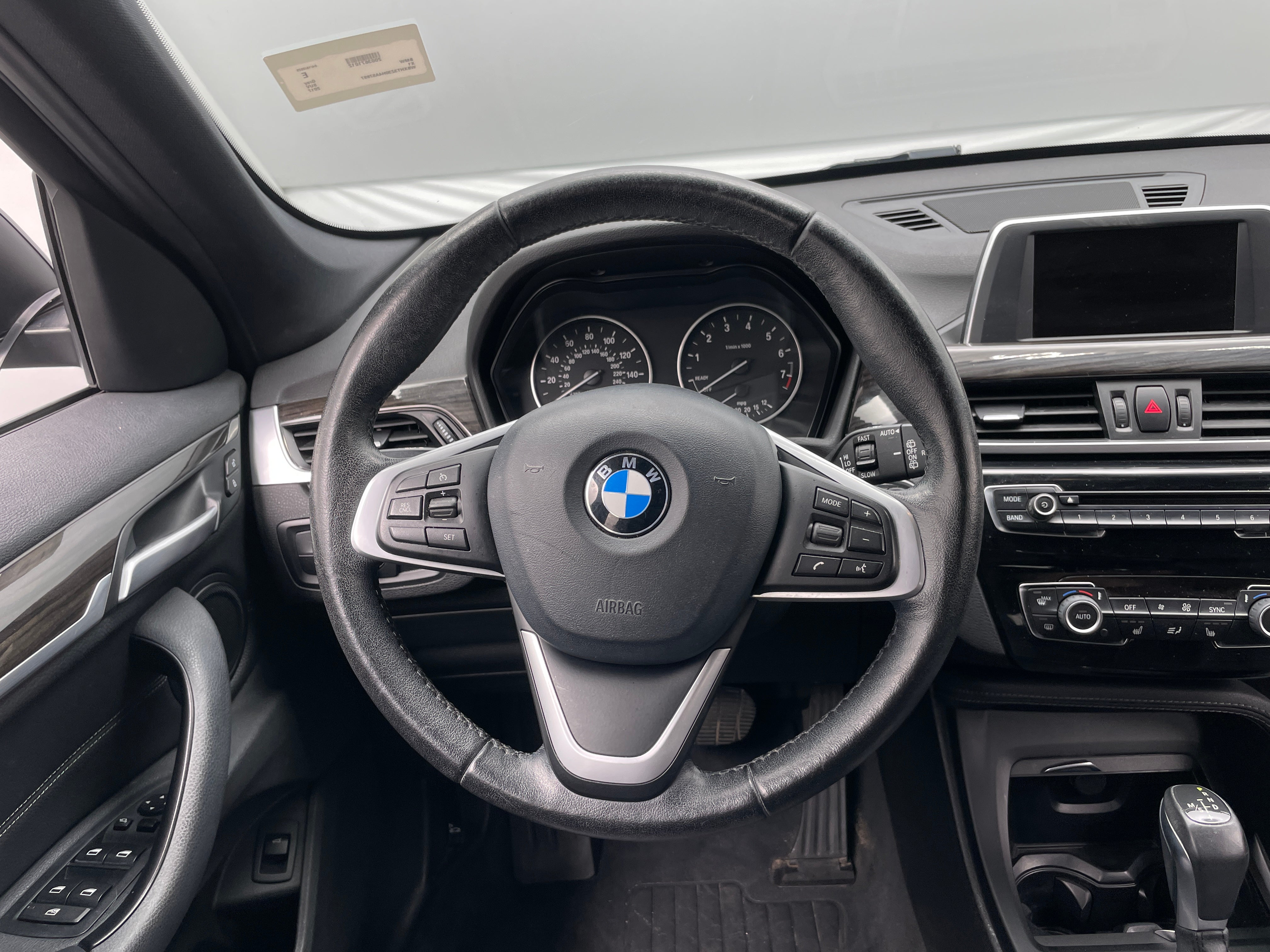2017 BMW X1 xDrive28i 4