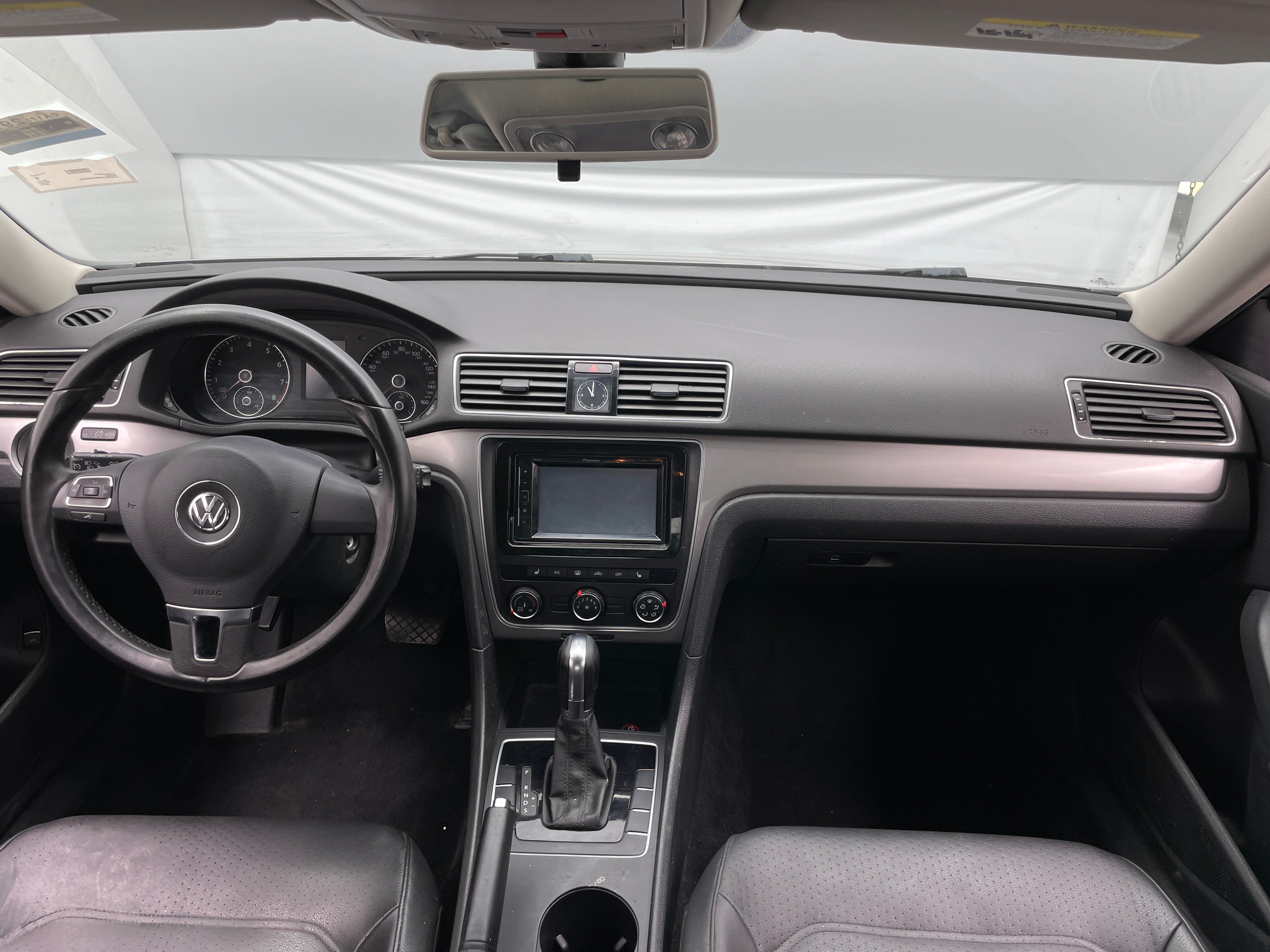 2014 Volkswagen Passat Wolfsburg Edition 3