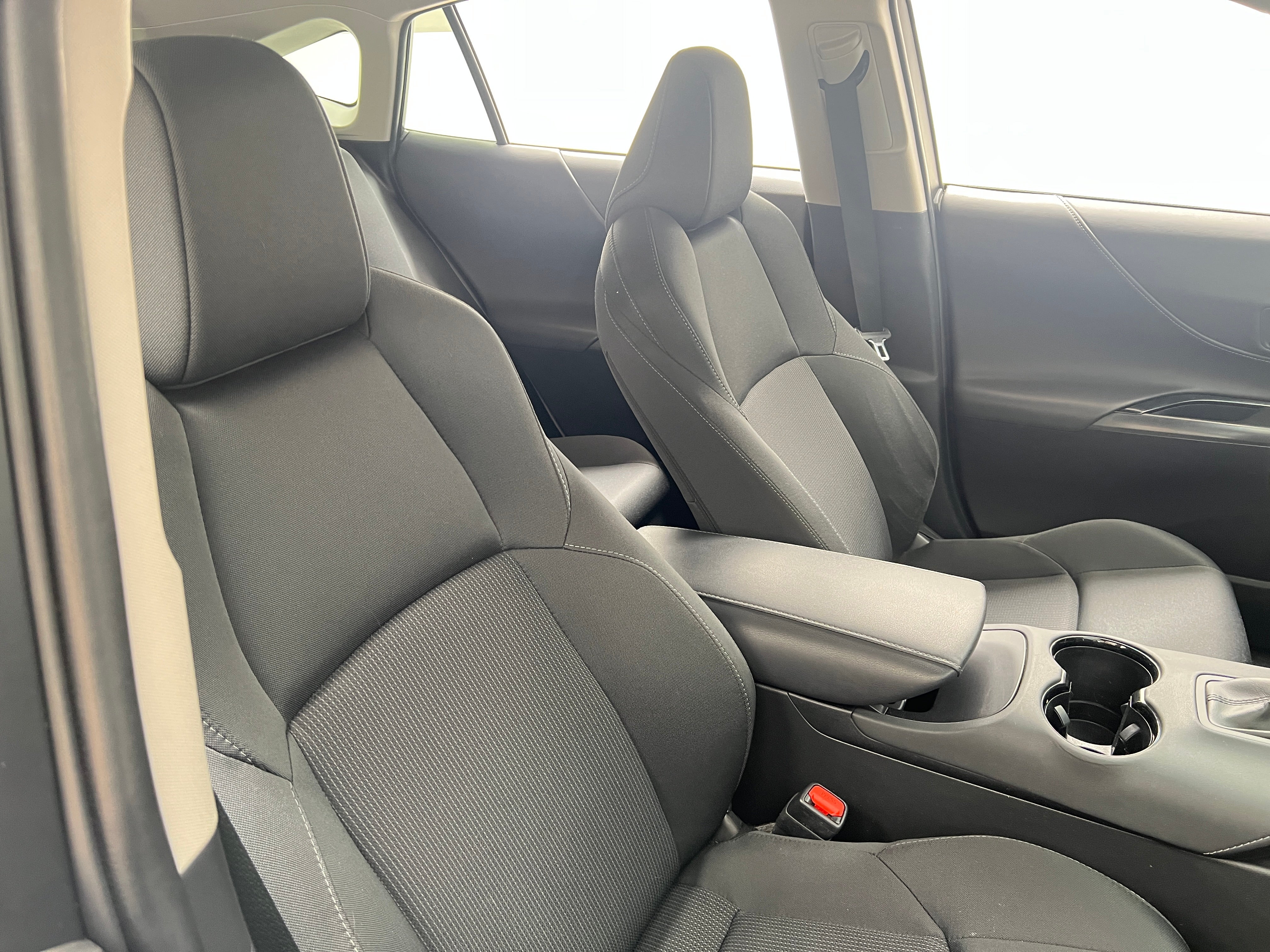 2023 Toyota Venza LE 2