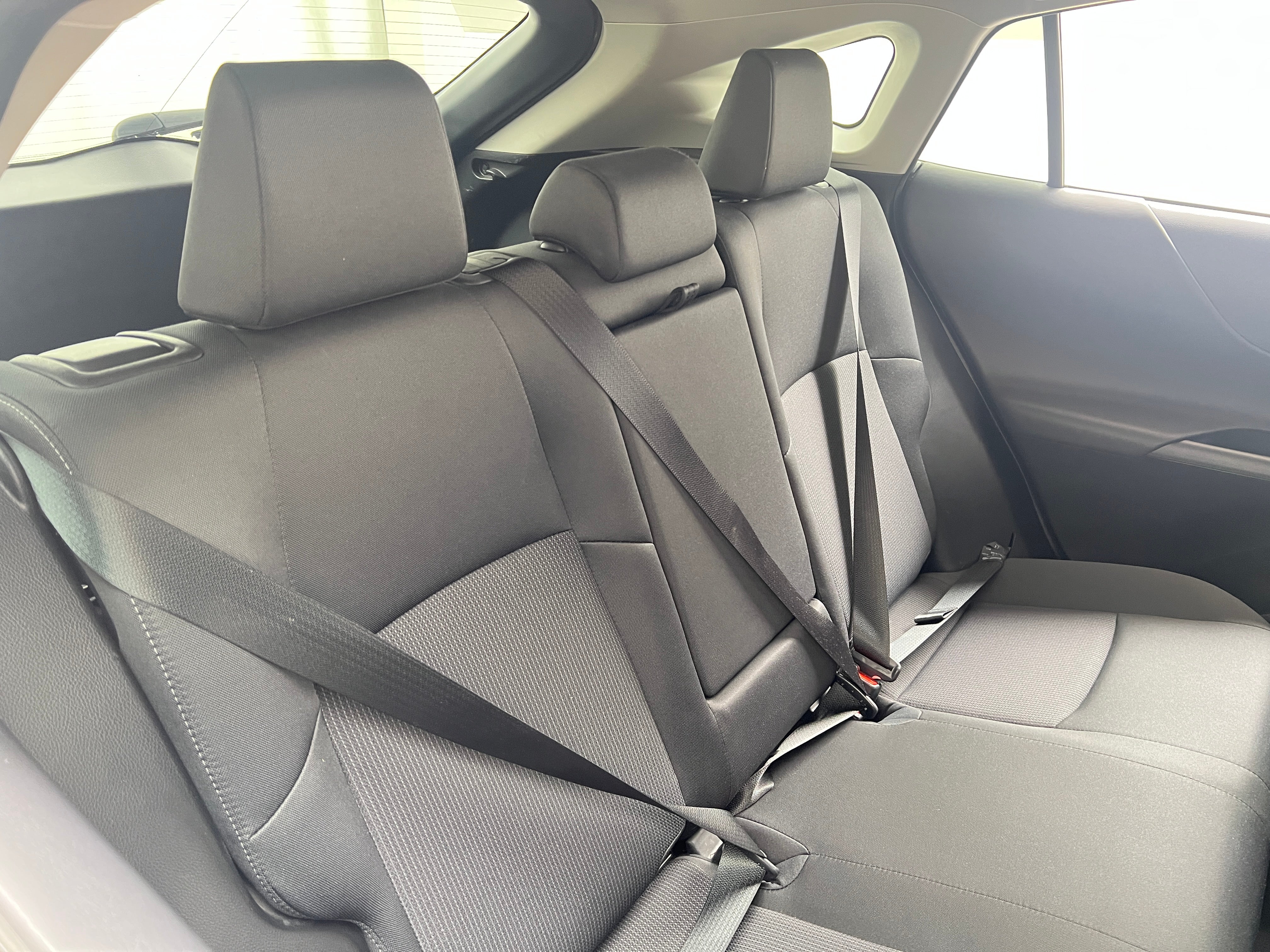 2023 Toyota Venza LE 6