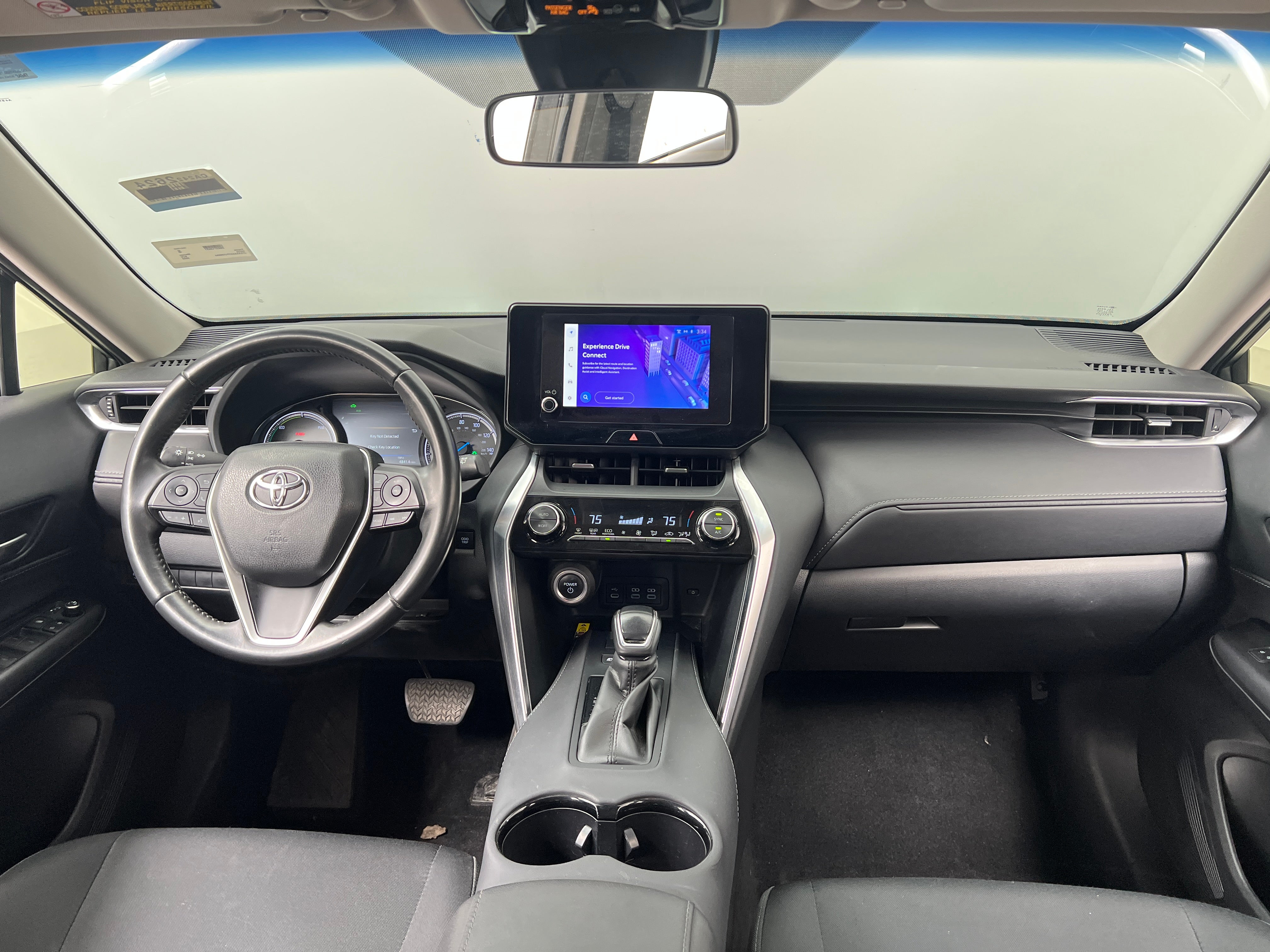 2023 Toyota Venza LE 3