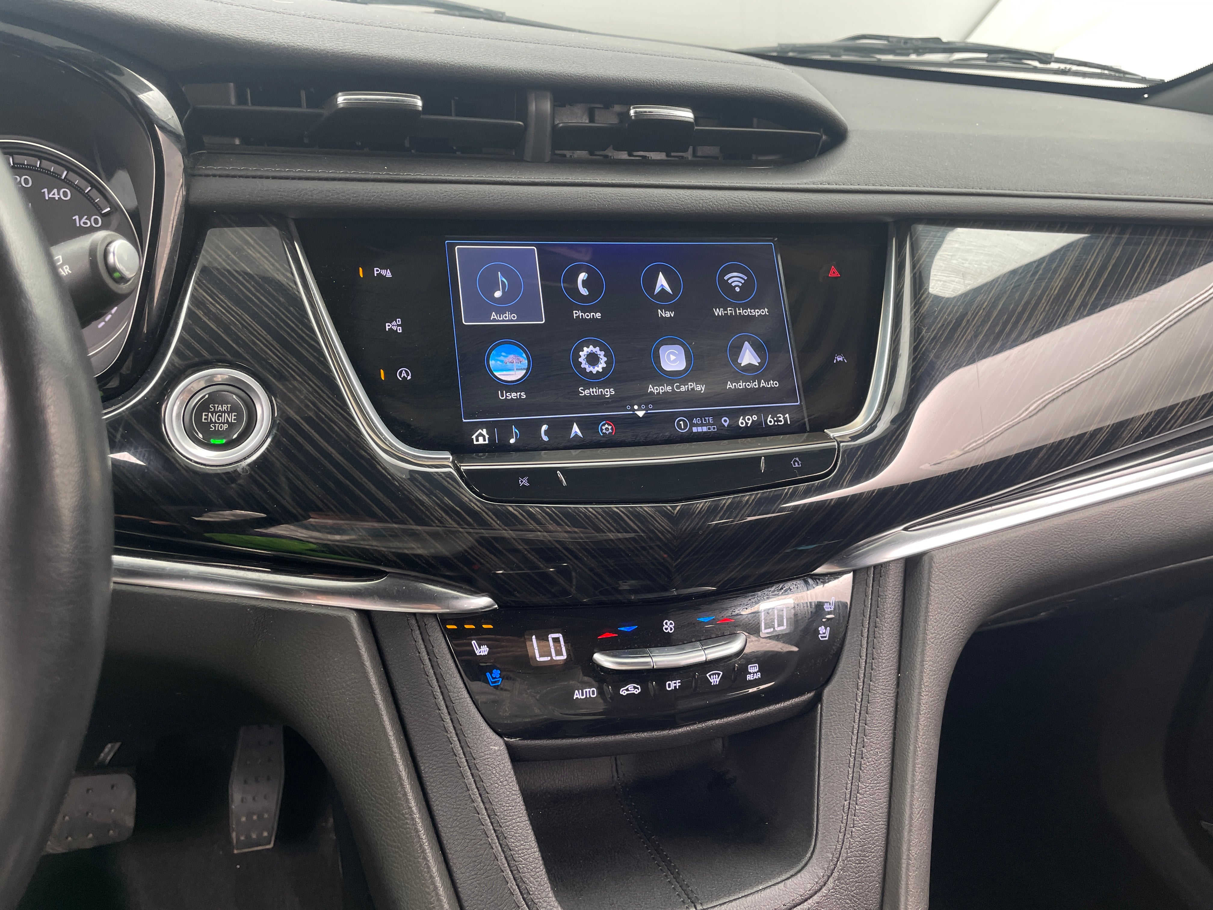 2022 Cadillac XT6 Premium Luxury 3